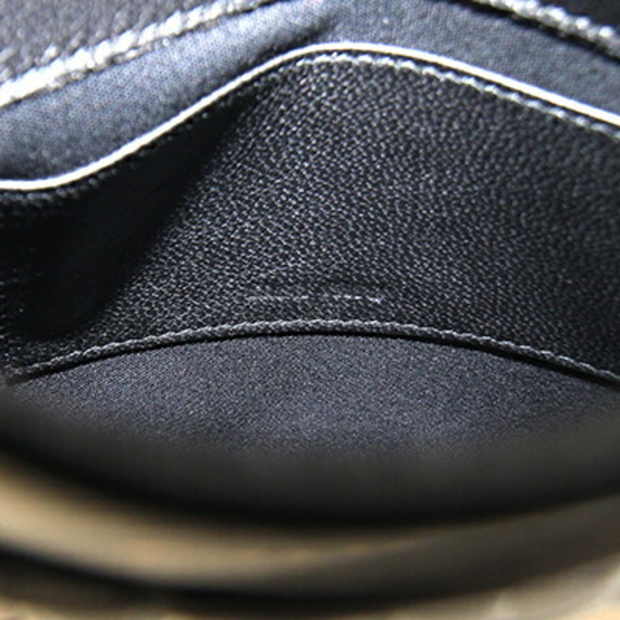 Miu Miu Matelasse Black Leather Pochette Shoulder Bag (Pre-Owned)