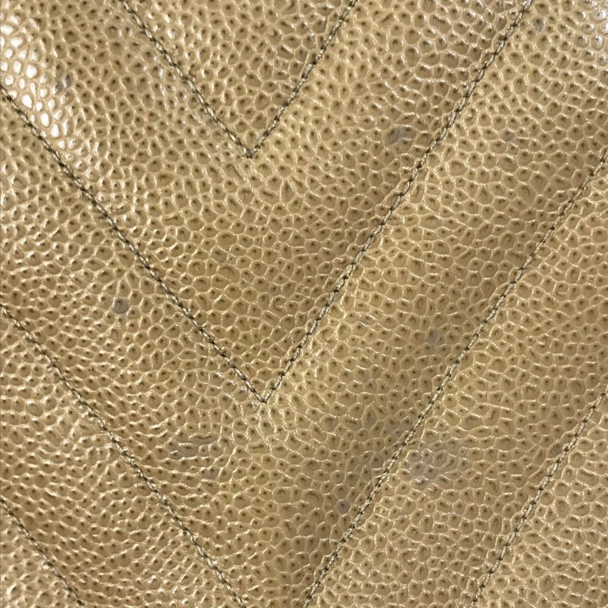 Chanel Beige Leather Handbag (Pre-Owned)
