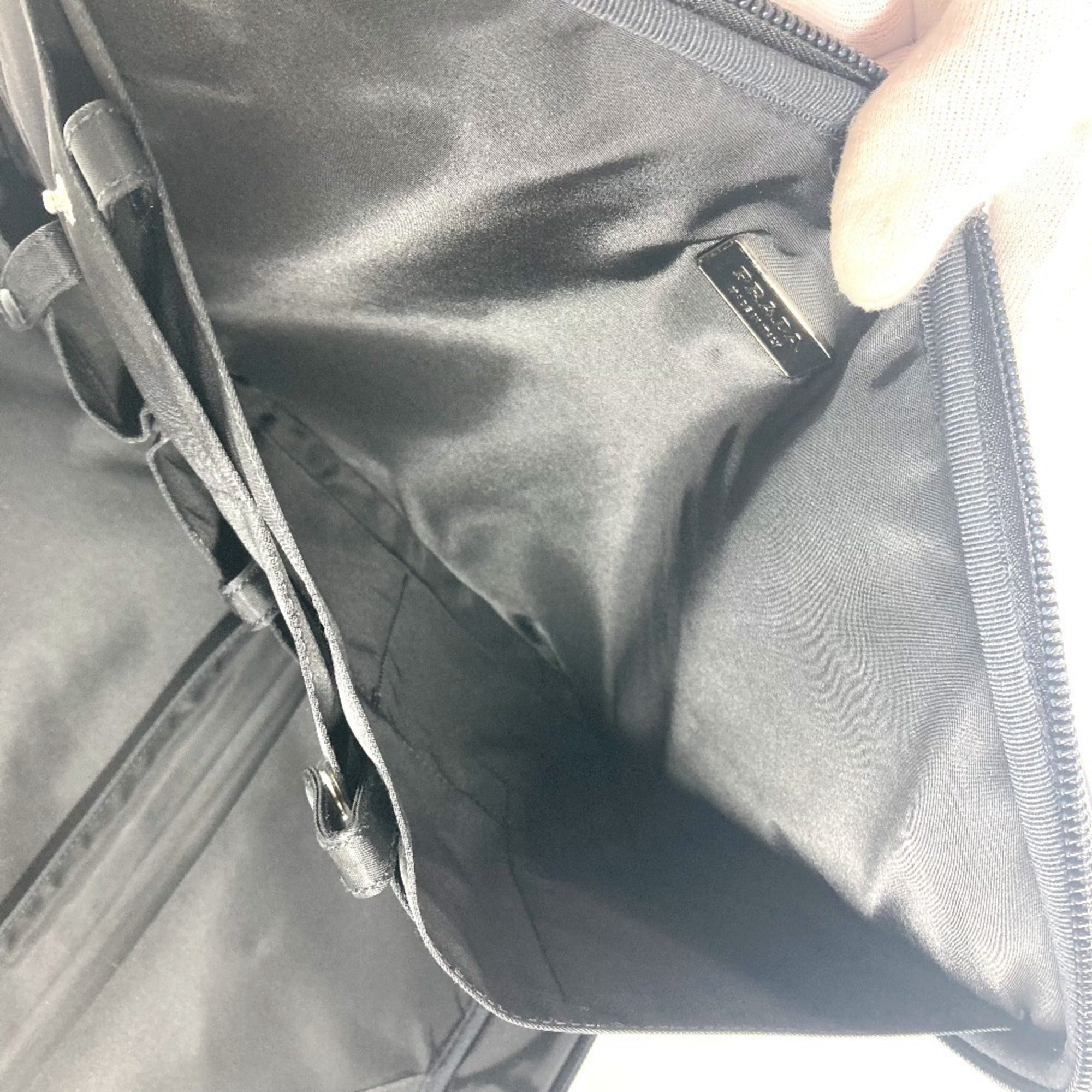 Prada Black Leather Nylon Handbag Shoulder Bag (Pre-Owned)
