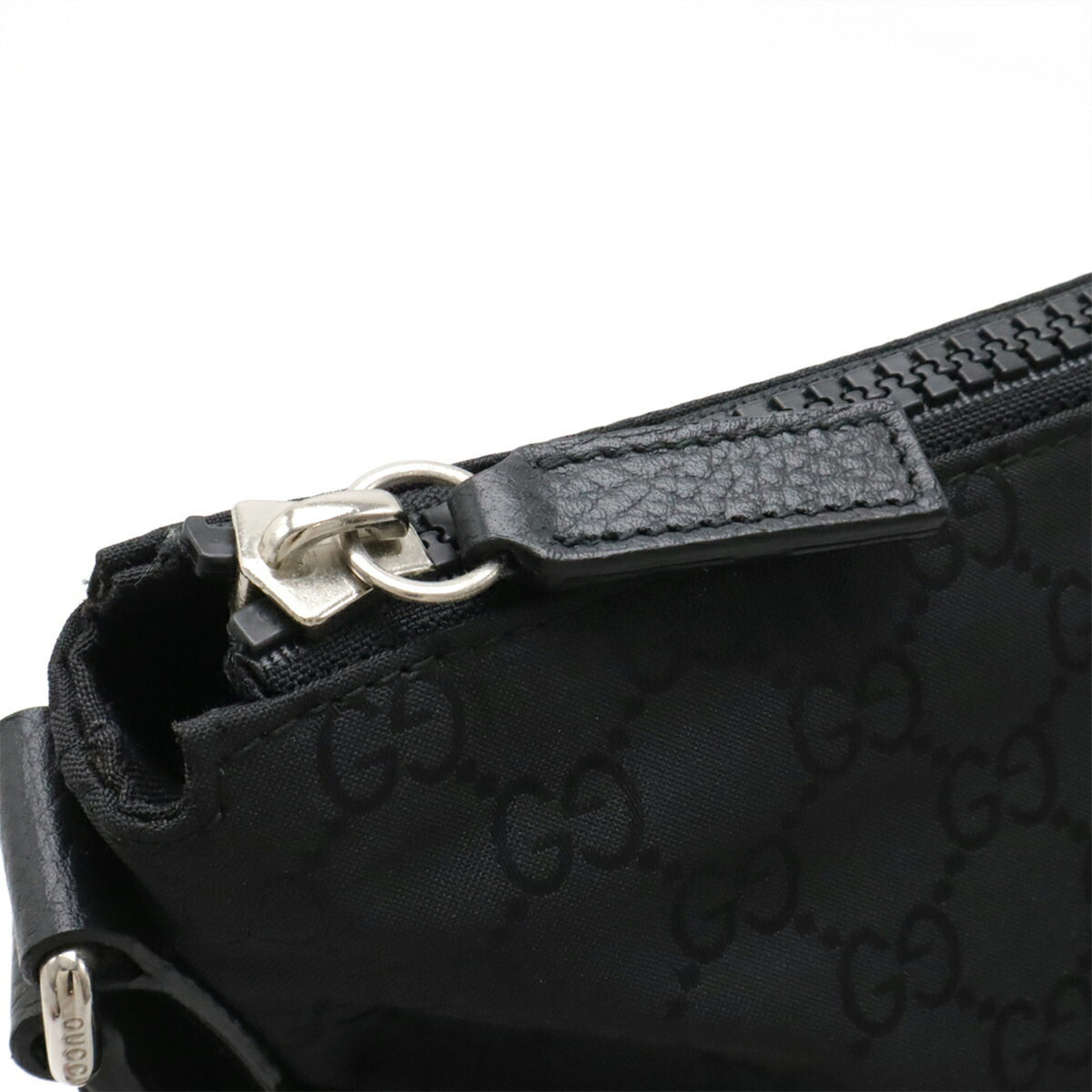 Gucci Black Gray Nylon Leather Shoulder Bag (Pre-Owned)