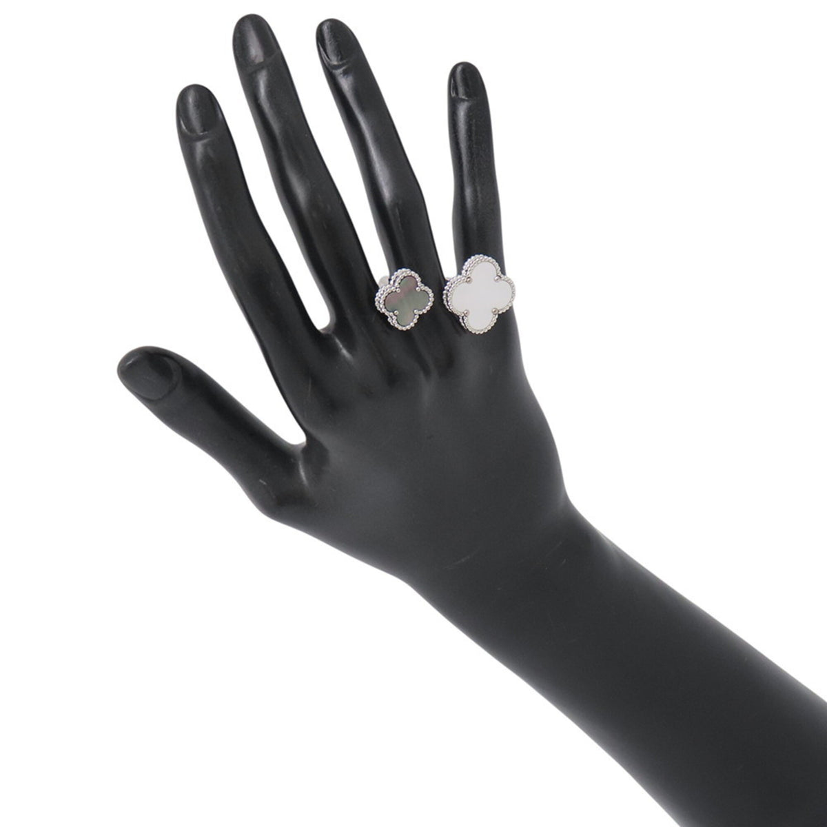 Van Cleef & Arpels White Gold (18K) Band Ring (Pre-Owned)