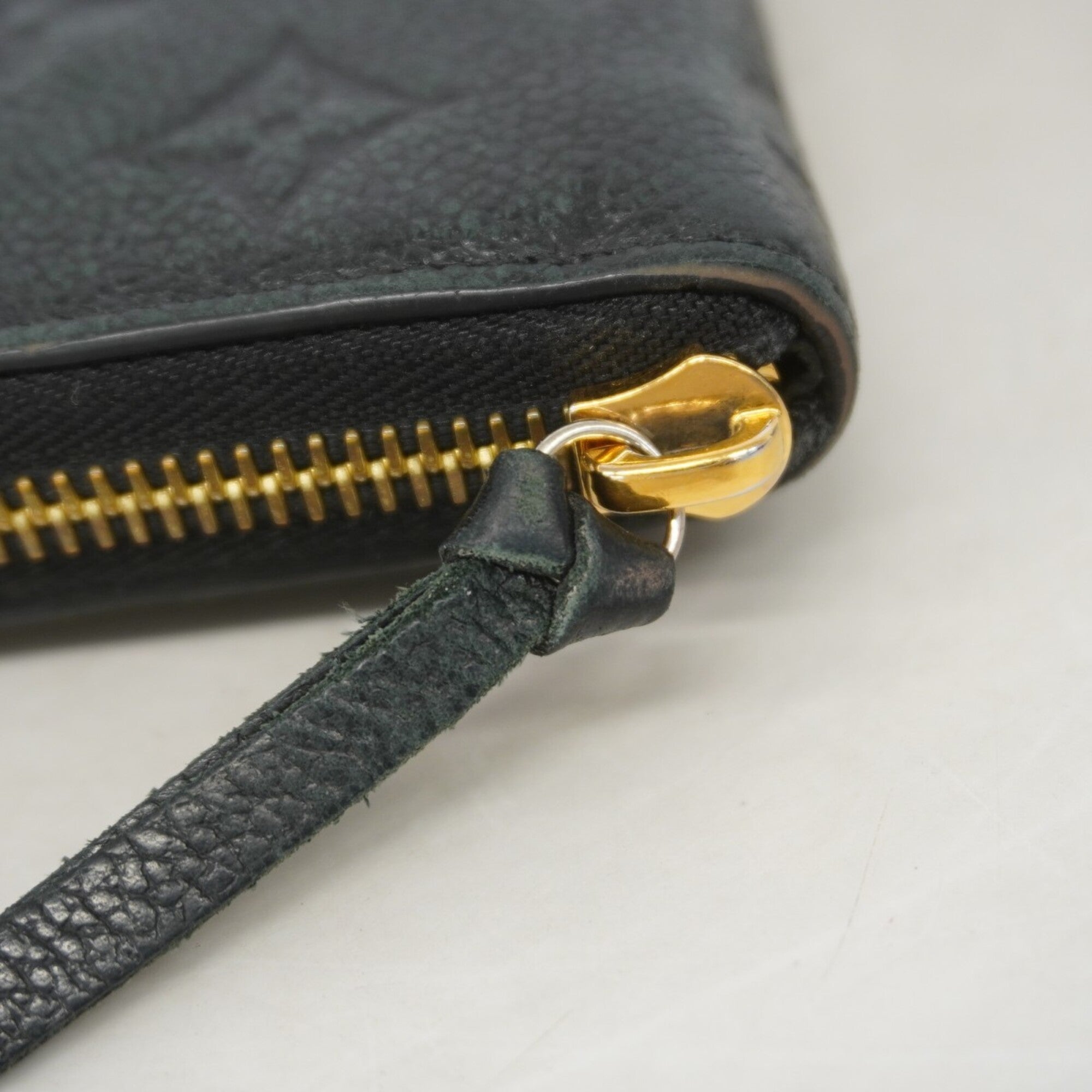 Louis Vuitton Noir Long Wallet (Bi-Fold) (Pre-Owned)