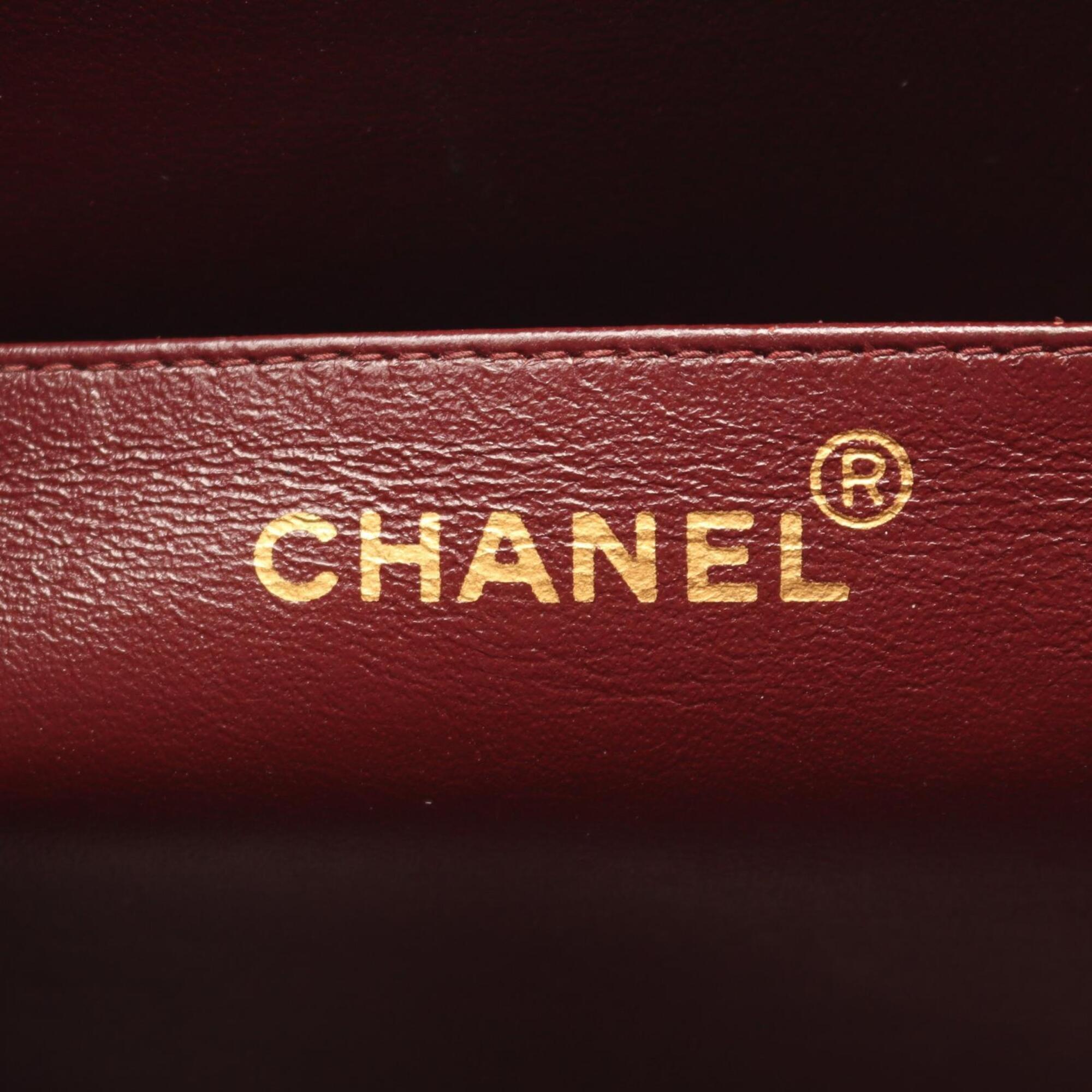 Chanel Black Leather Handbag Shoulder Bag (Pre-Owned)
