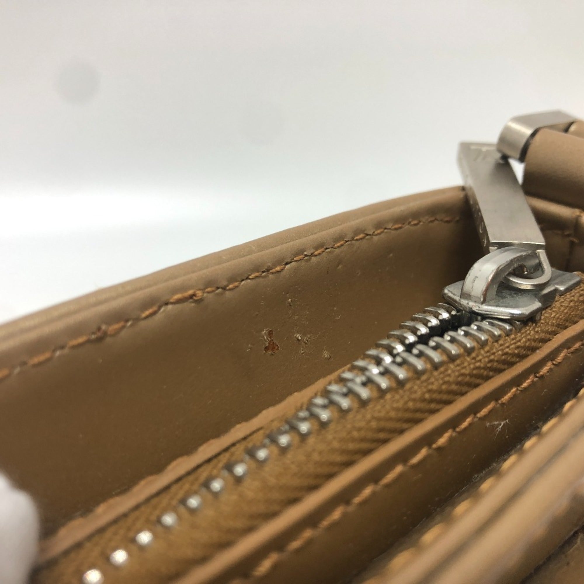Louis Vuitton Beige Monogram Mat Shoulder Bag (Pre-Owned)
