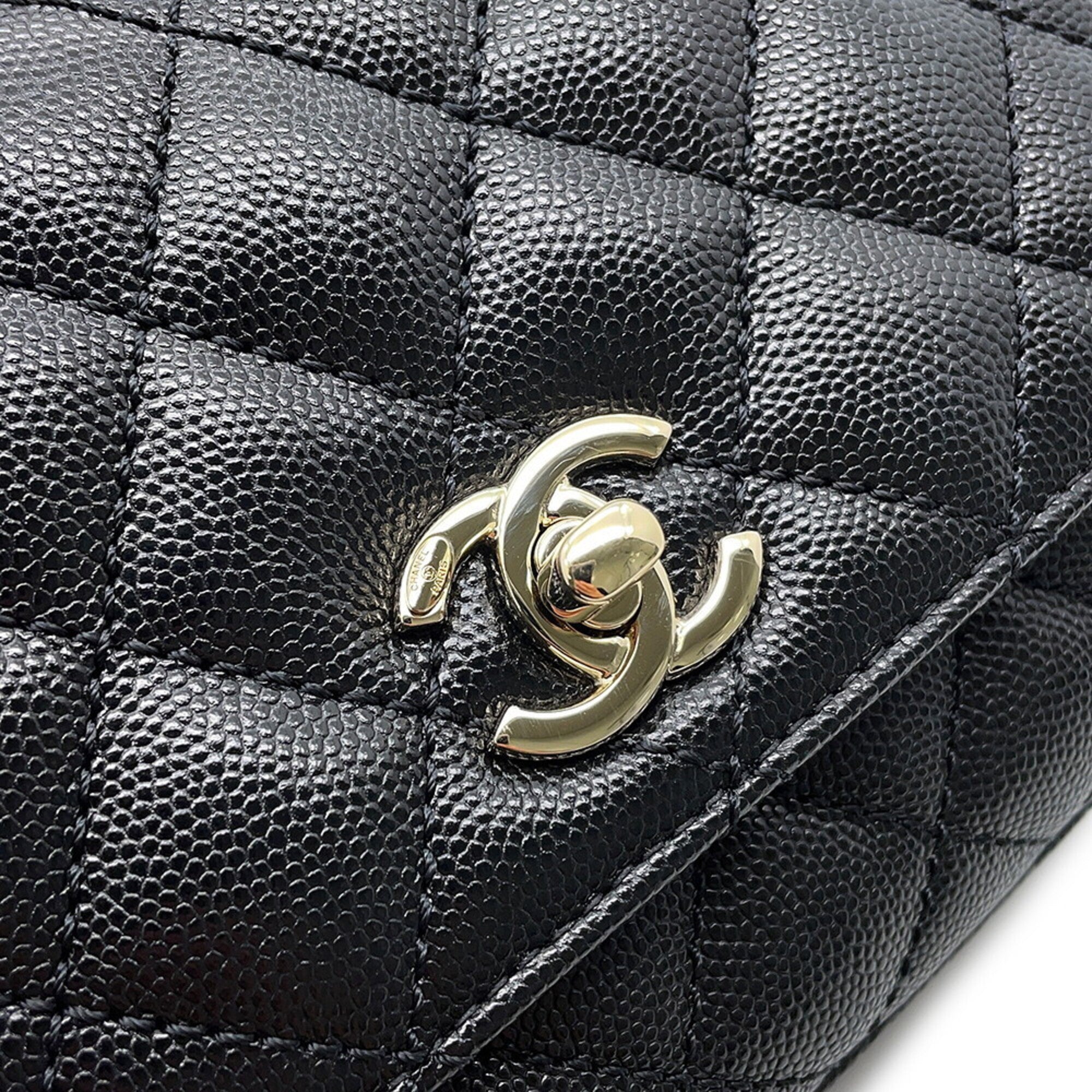 Chanel Matelasse Black Grained Calfskin Handbag (Pre-Owned)