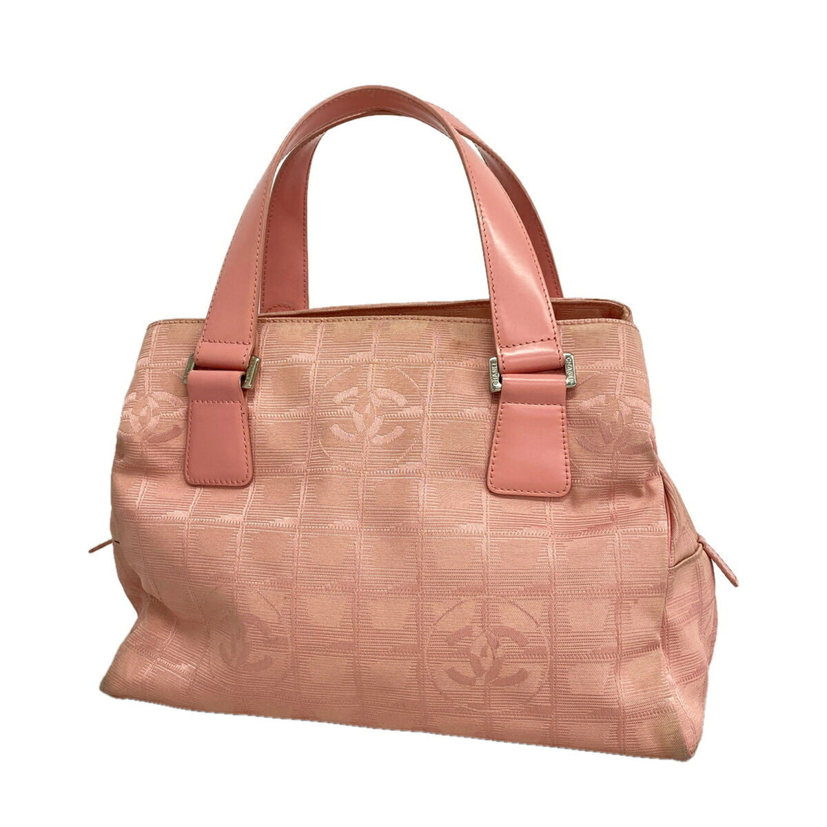 Chanel Pink Nylon Handbag (Pre-Owned)