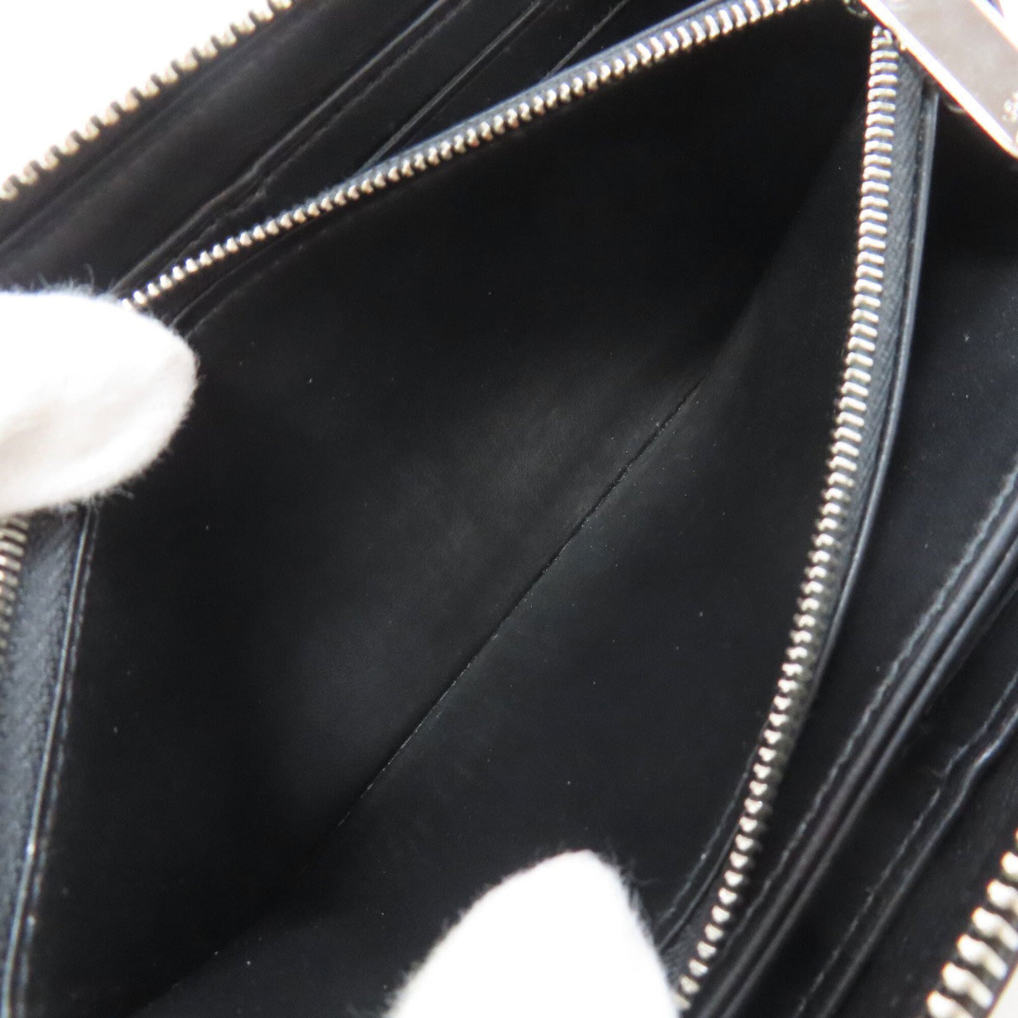Louis Vuitton Mahina Black Mahina Leather Long Wallet (Bi-Fold) (Pre-Owned)