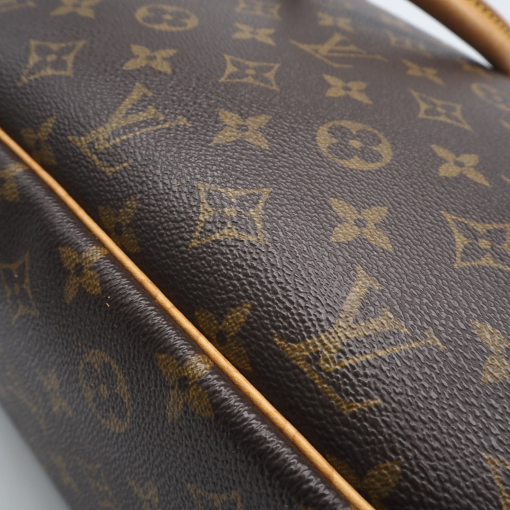 Louis Vuitton Monogram Beige Brown Monogram Handbag (Pre-Owned)