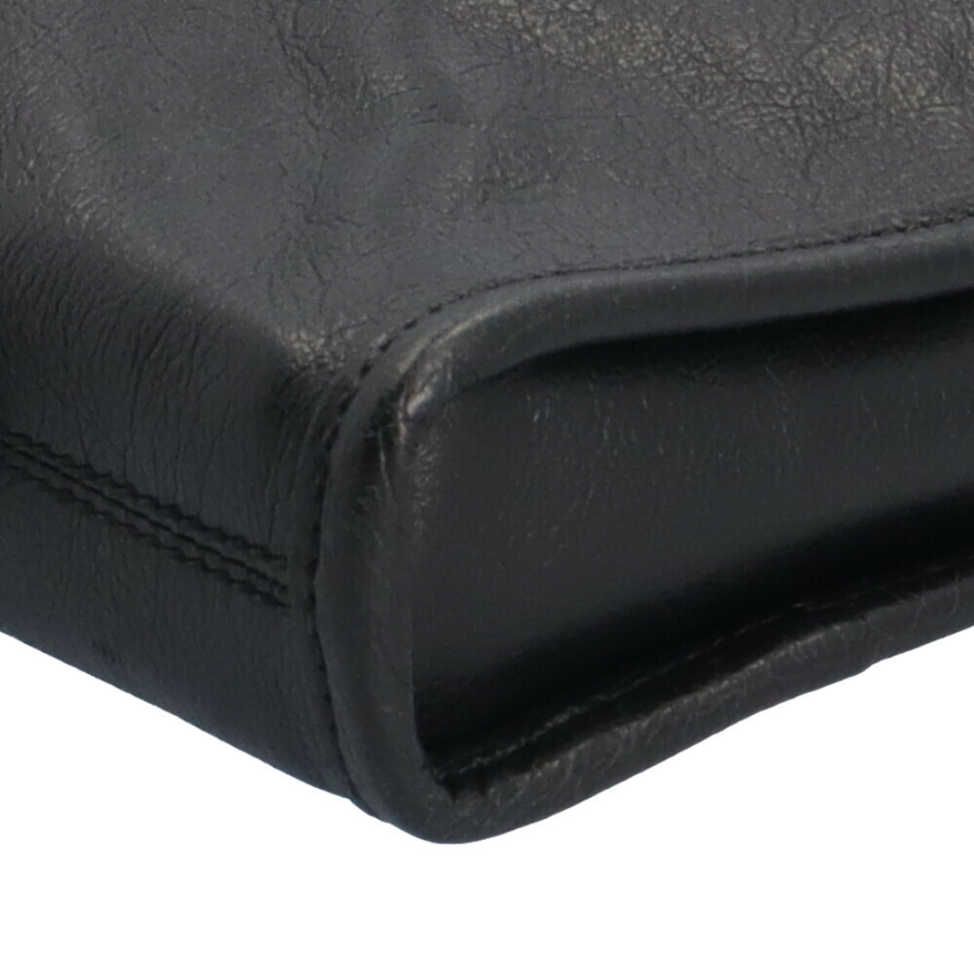 Gucci Daily Black Leather Clutch Bag (Pre-Owned)