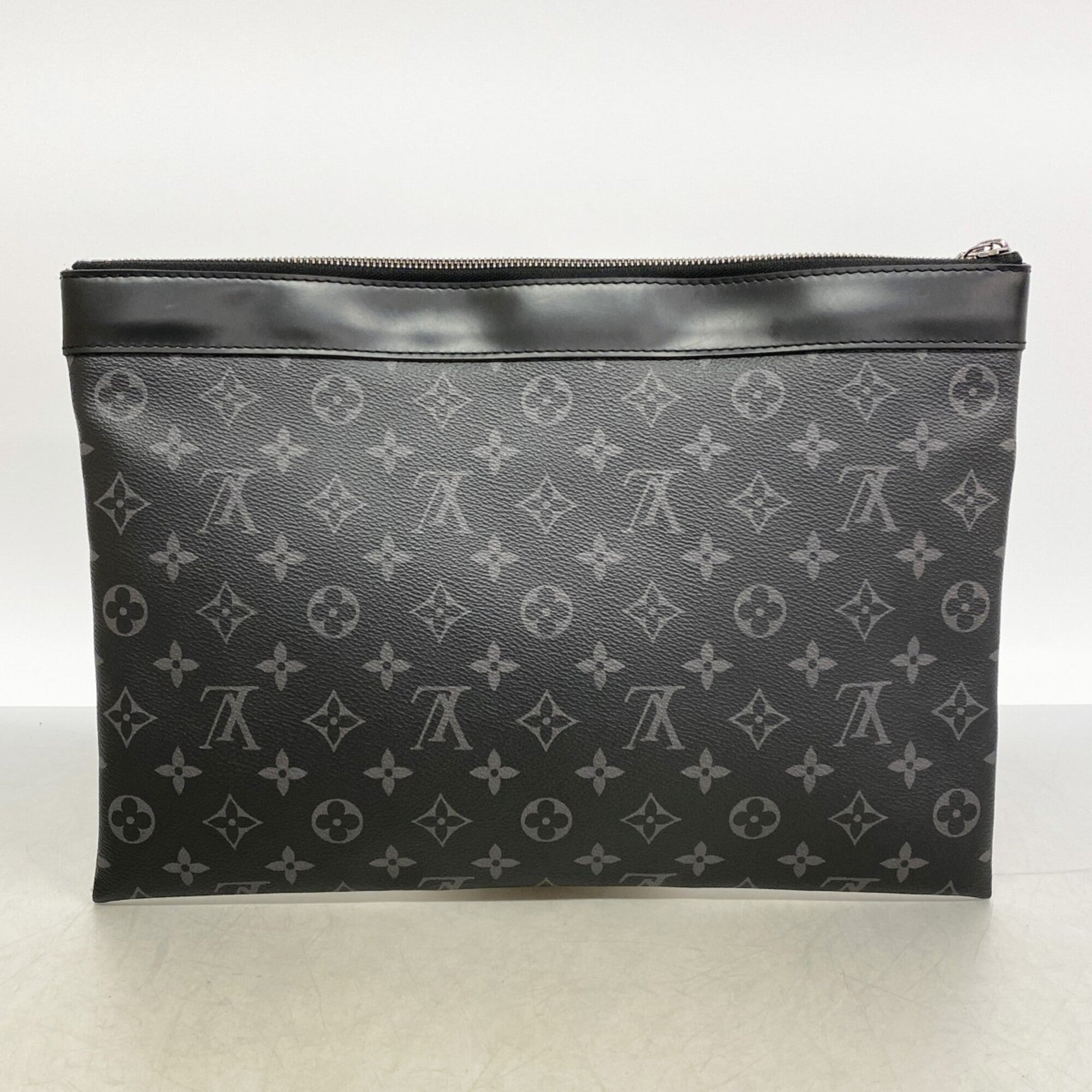 Louis Vuitton Black Clutch Bag (Pre-Owned)