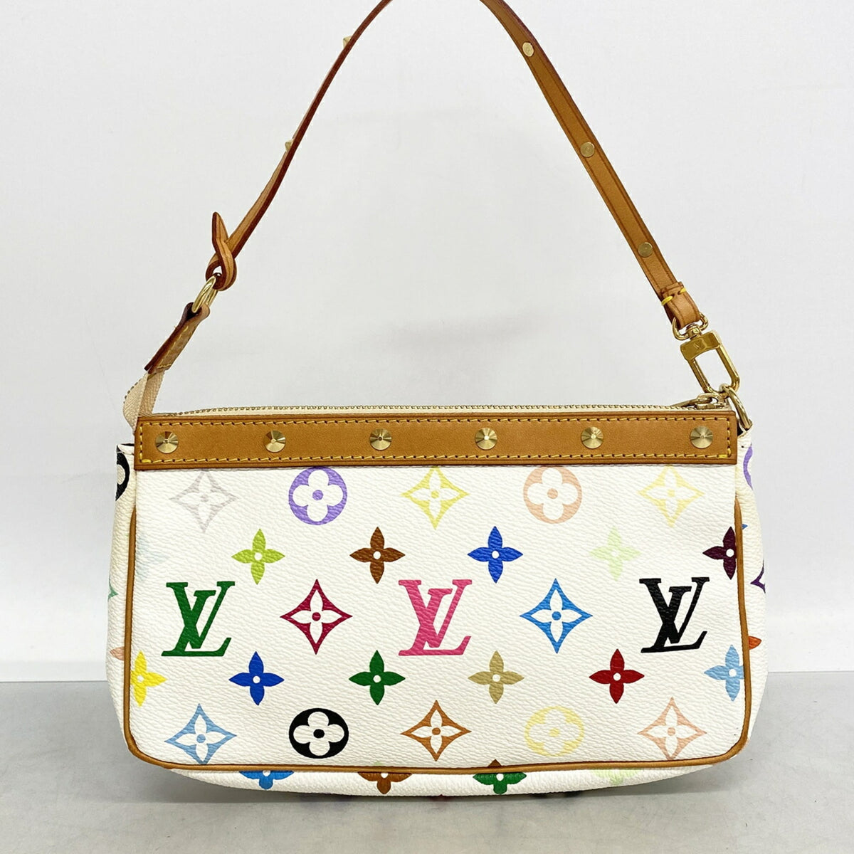 Louis Vuitton Blanc Pouch (Pre-Owned)