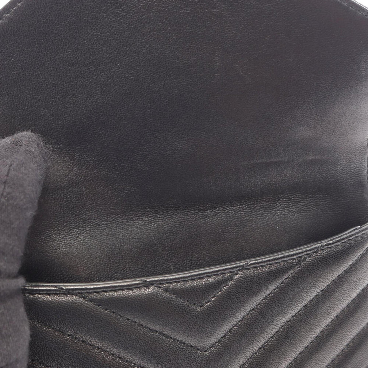Yves Saint Laurent Black Leather Shoulder Bag (Pre-Owned)