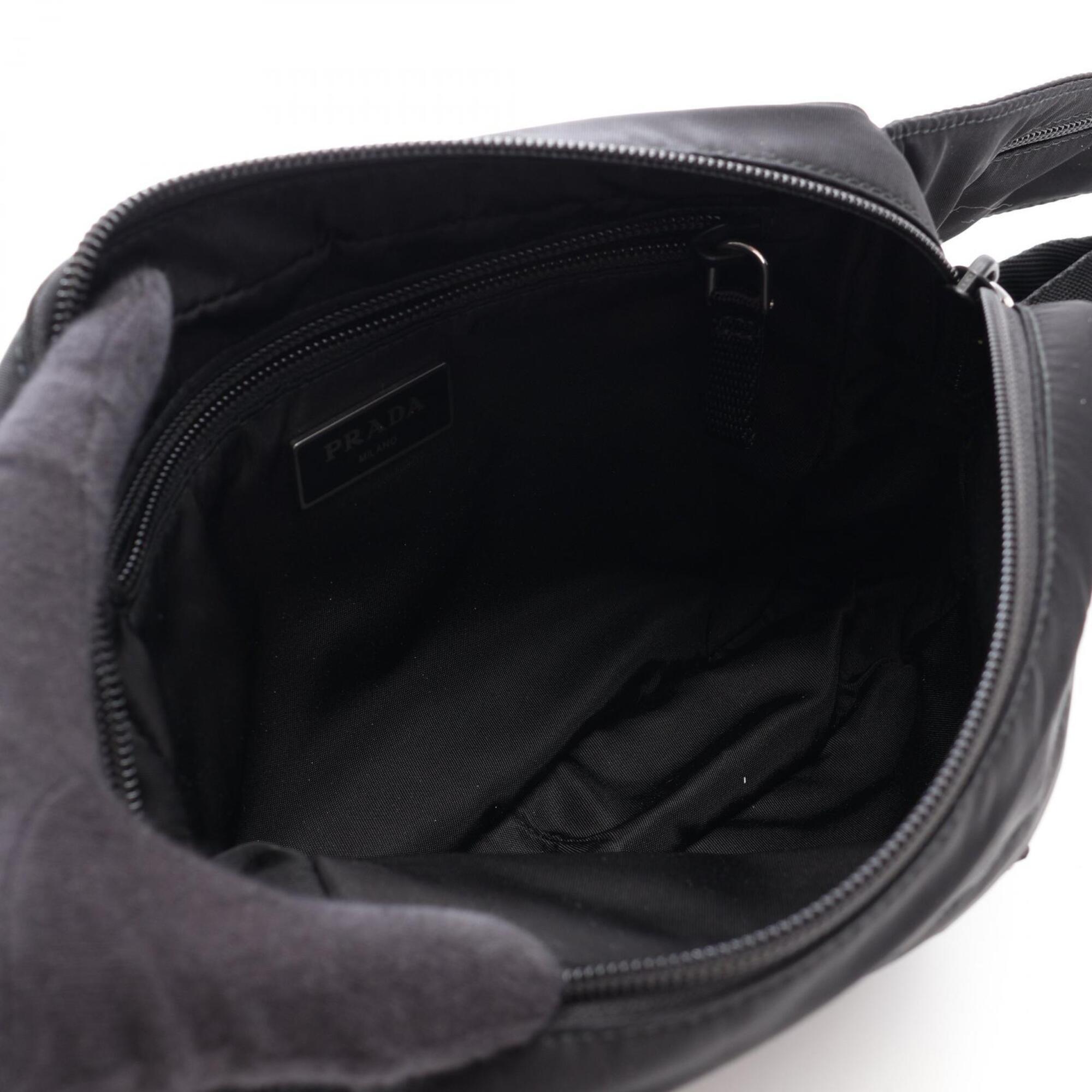 Prada Black Nylon Fanny Pack Handbag (Pre-Owned)