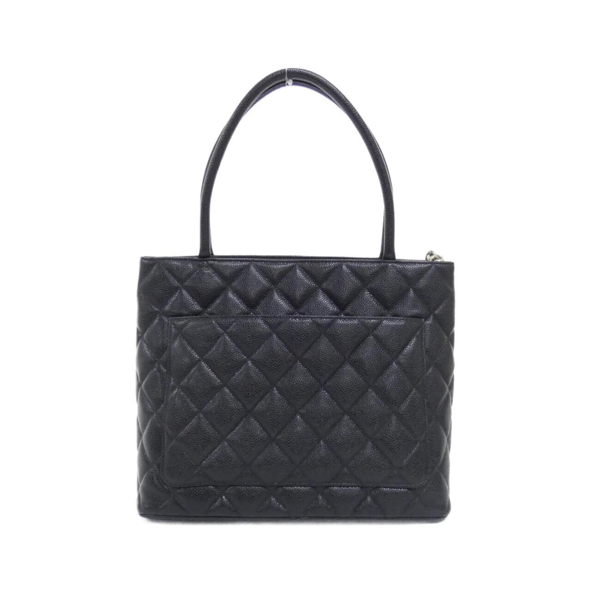 Chanel Black Grained Calfskin Handbag (Pre-Owned)