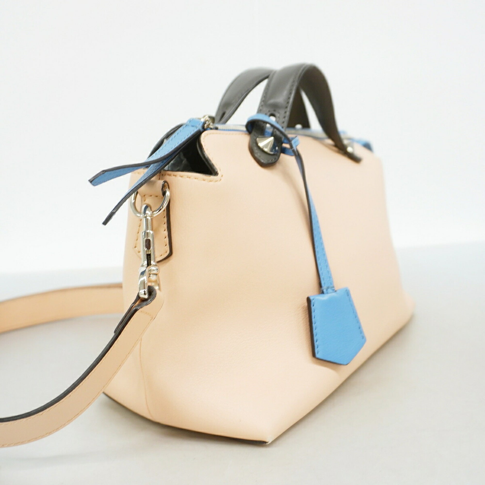 Fendi Pink Beige Leather Handbag (Pre-Owned)