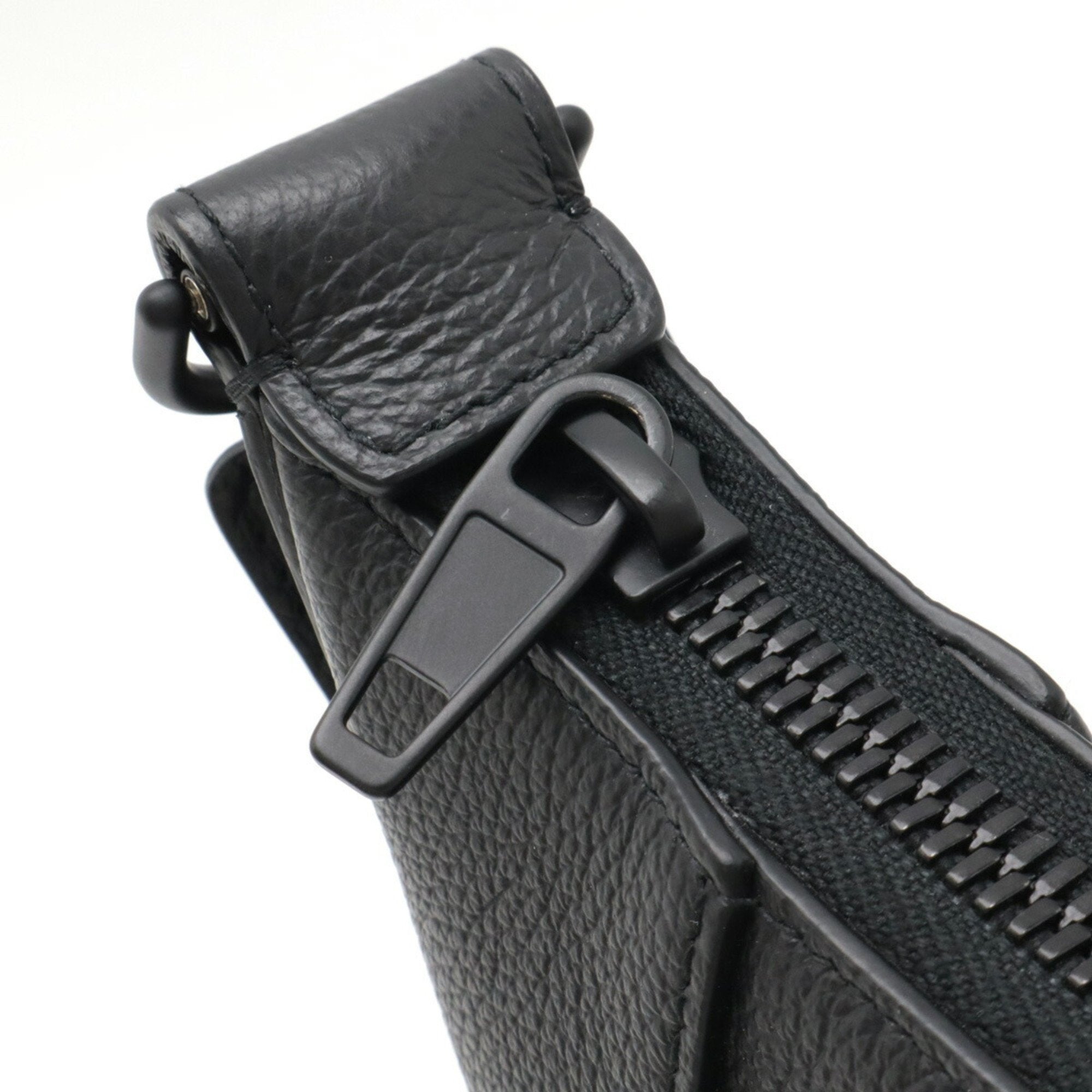 Balenciaga Black Leather Pochette Shoulder Bag (Pre-Owned)