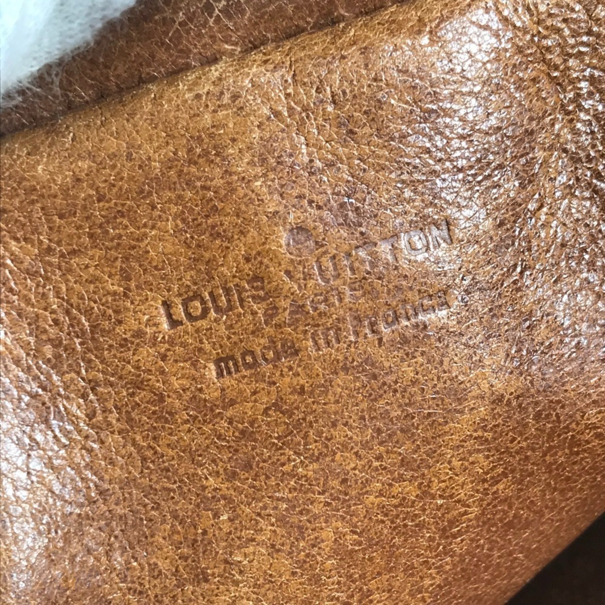 Louis Vuitton Brown Monogram Pochette Shoulder Bag (Pre-Owned)