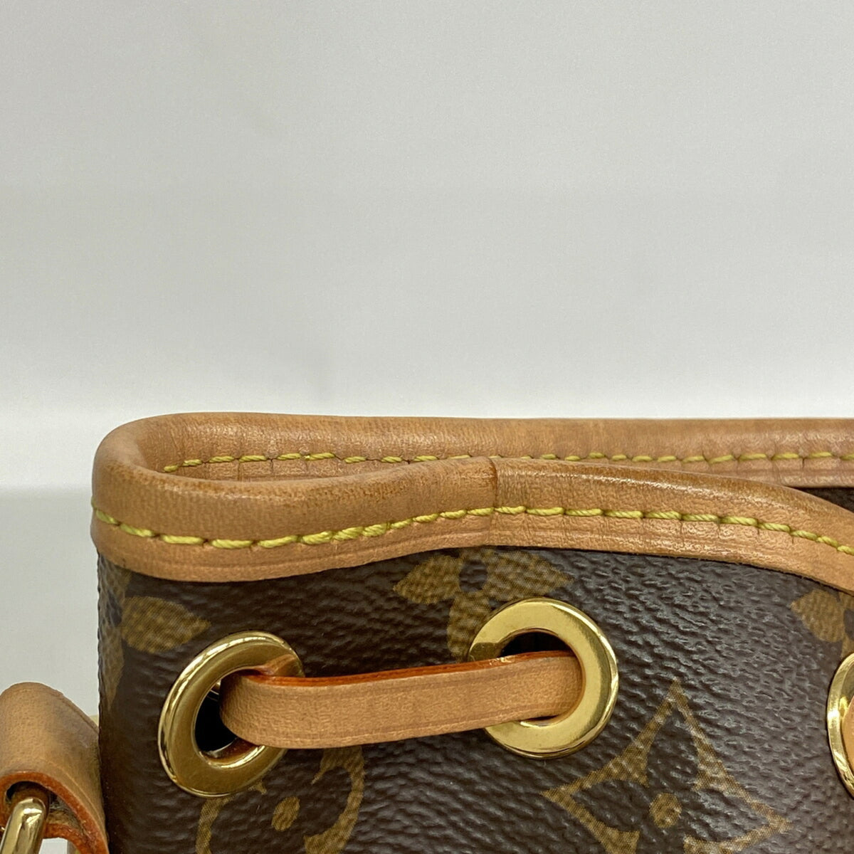 Louis Vuitton Brown Handbag (Pre-Owned)