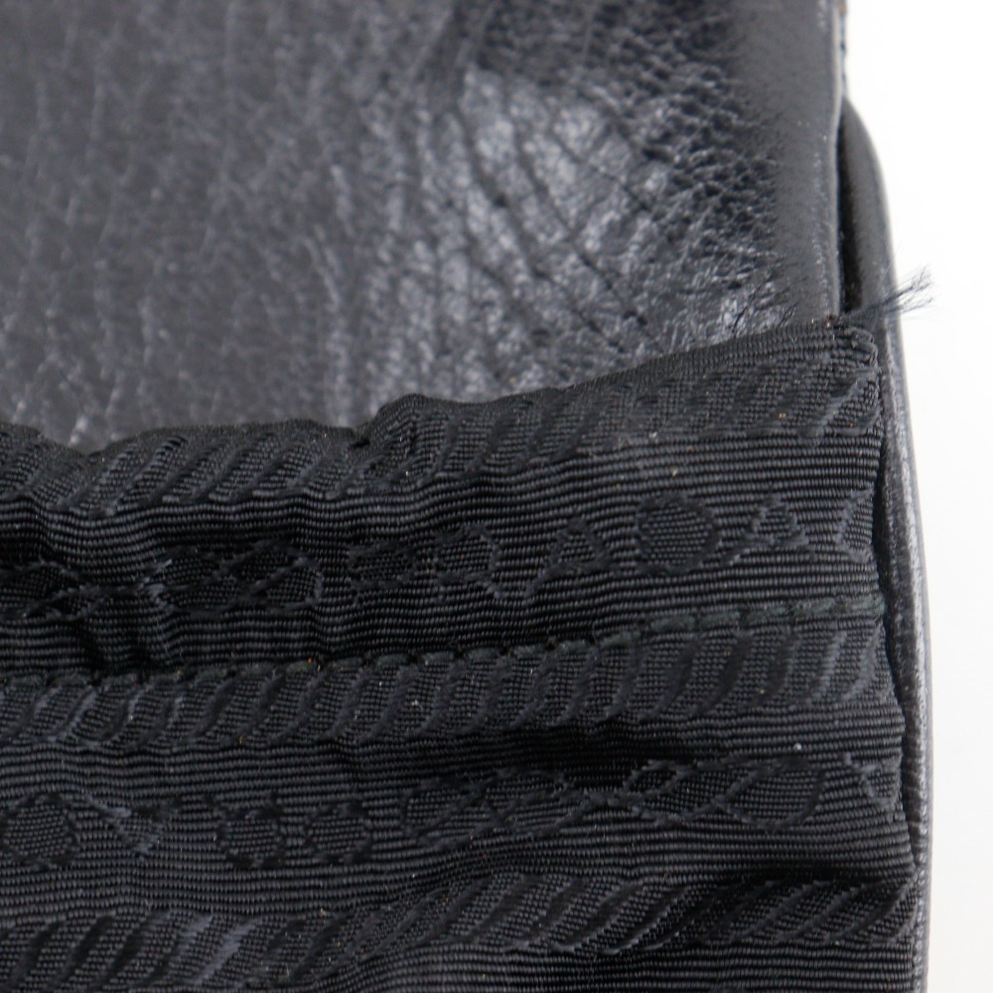 Prada Black Nylon Leather Pochette Shoulder Bag (Pre-Owned)