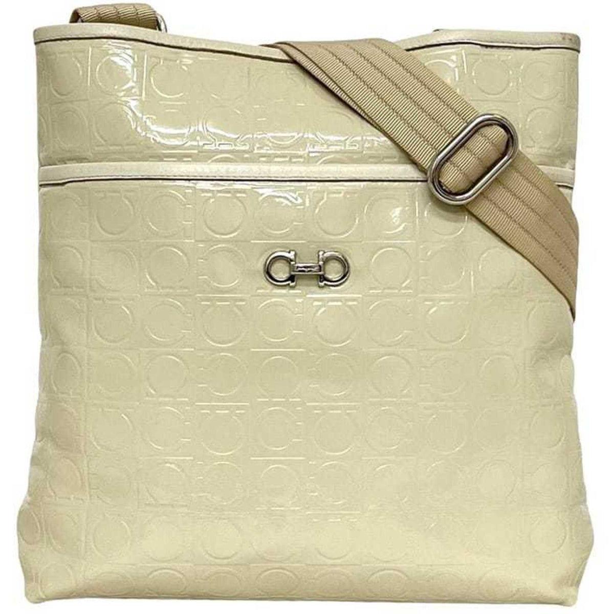 Salvatore Ferragamo Gancini Cream White Patent Leather Shoulder Bag (Pre-Owned)