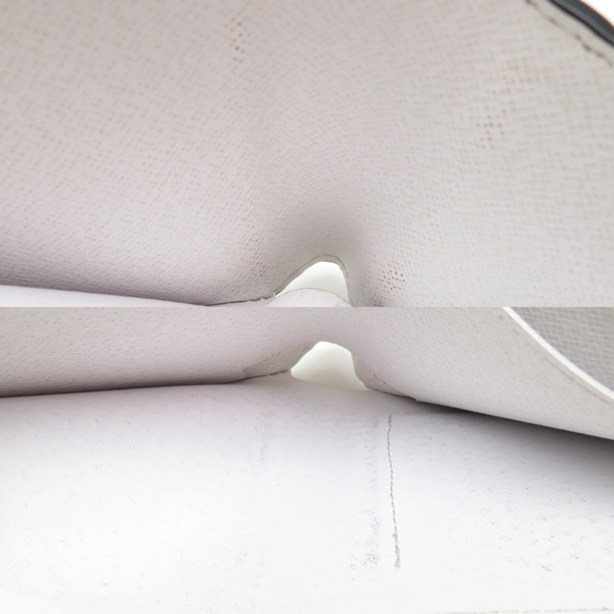 Louis Vuitton White Taigarama Wallet (Bi-Fold) (Pre-Owned)