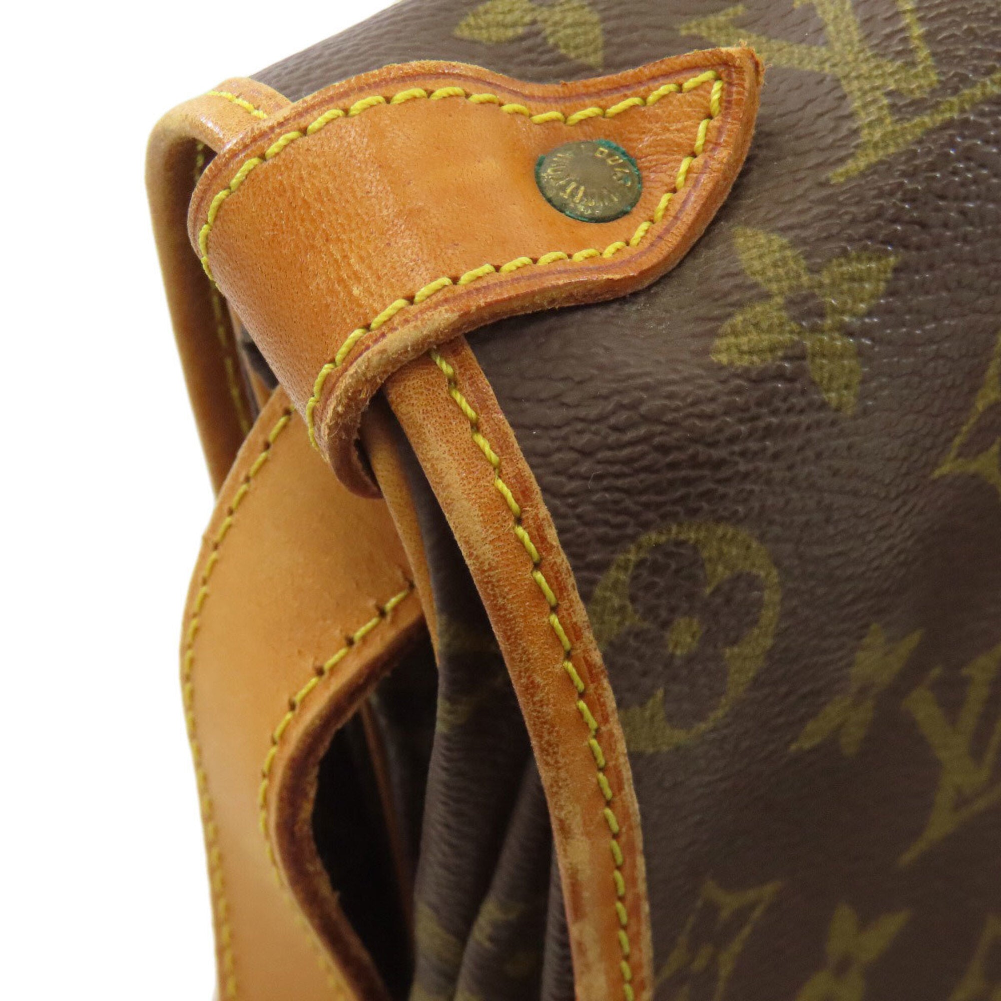 Louis Vuitton Monogram Monogram Canvas Shoulder Bag (Pre-Owned)