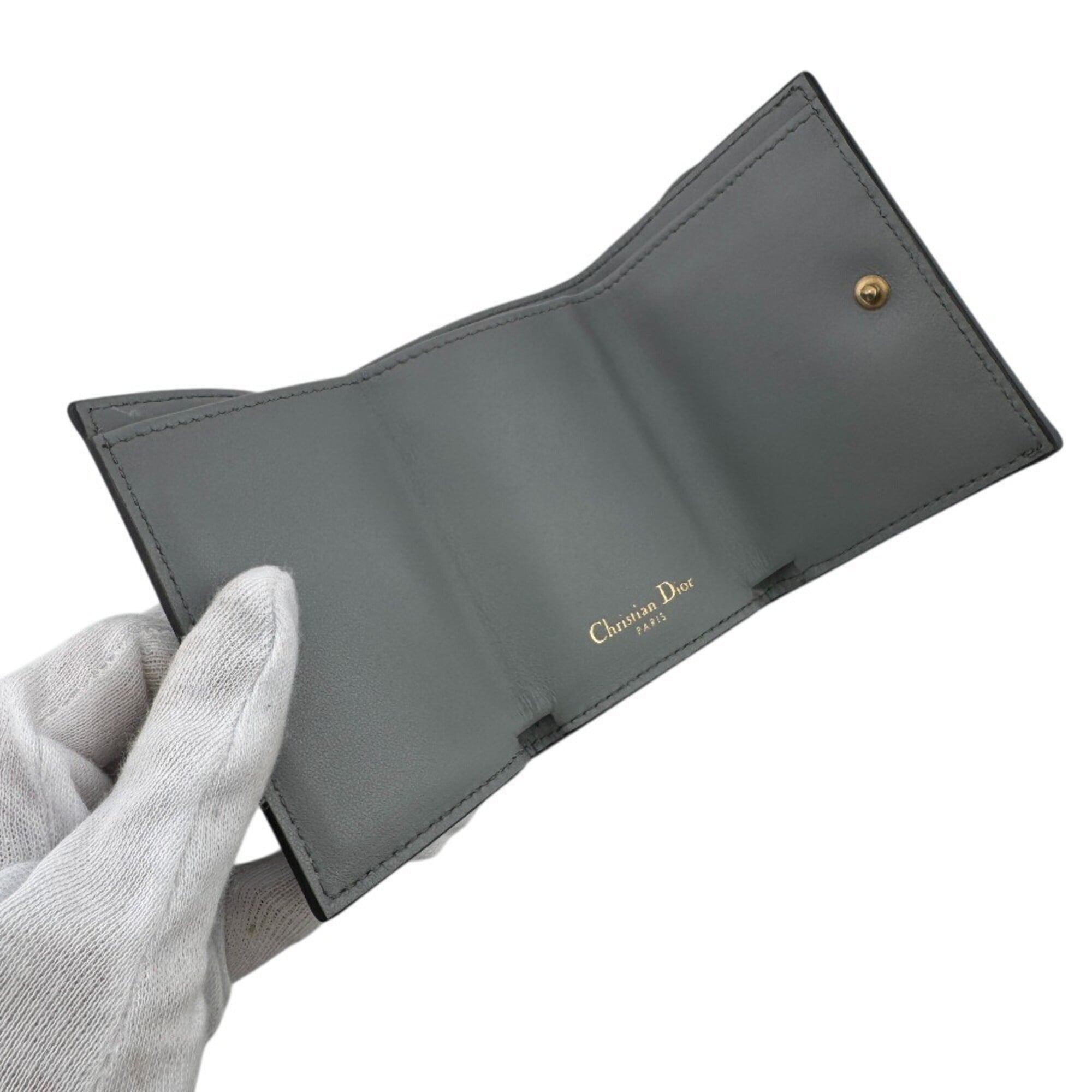 Christian Dior Gray Leather Wallet (Tri-Fold) (Pre-Owned)