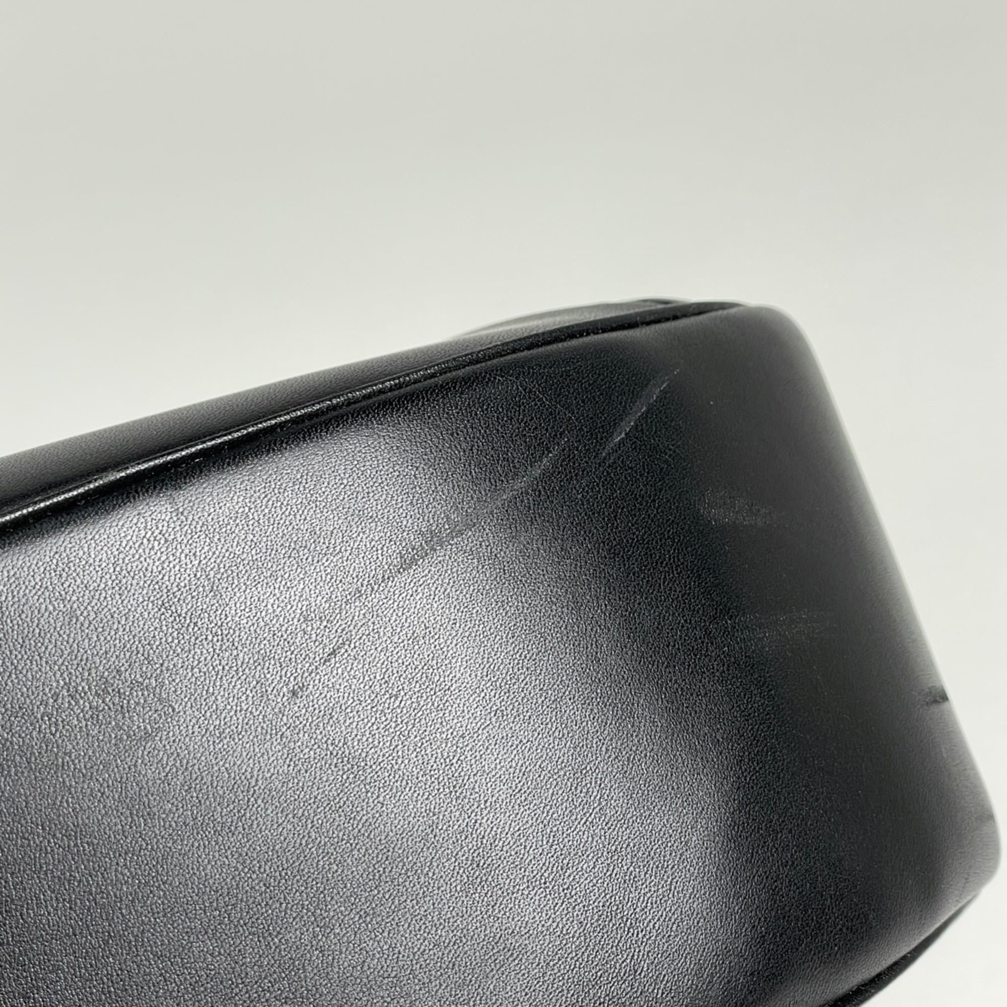 Cartier Panthère Black Leather Shoulder Bag (Pre-Owned)