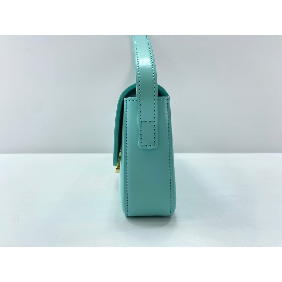 Celine Blue Shoulder Bag (Pre-Owned)