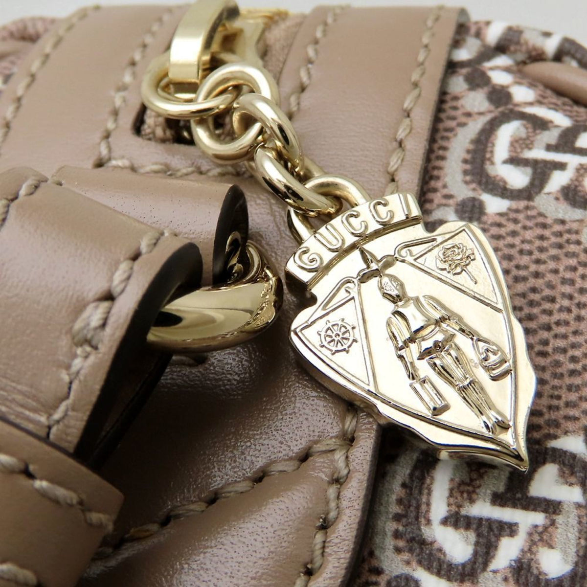Gucci Gold Gg Canvas Leather Shoulder Bag (Pre-Owned)