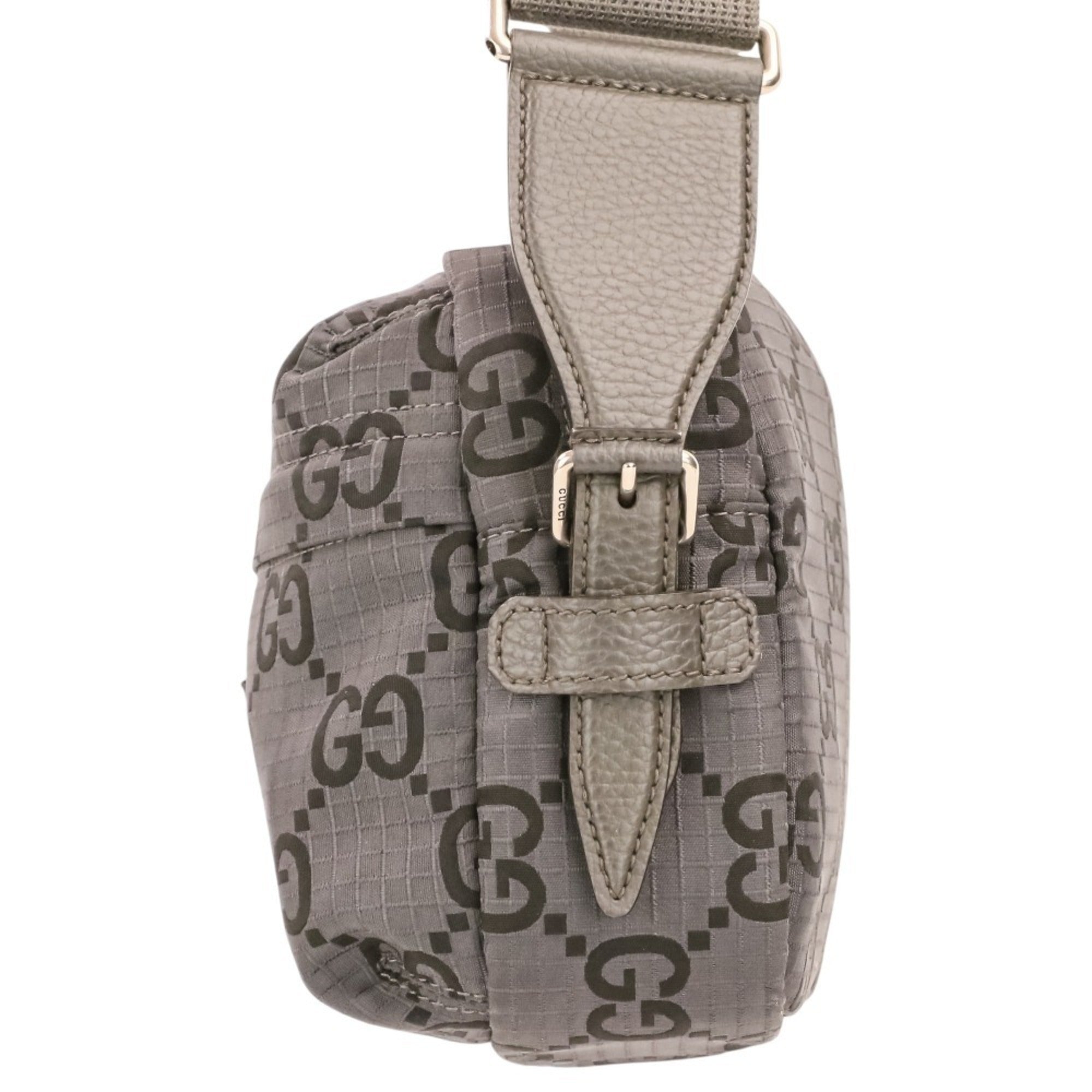 Gucci Gray Polyester Shoulder Bag (Pre-Owned)