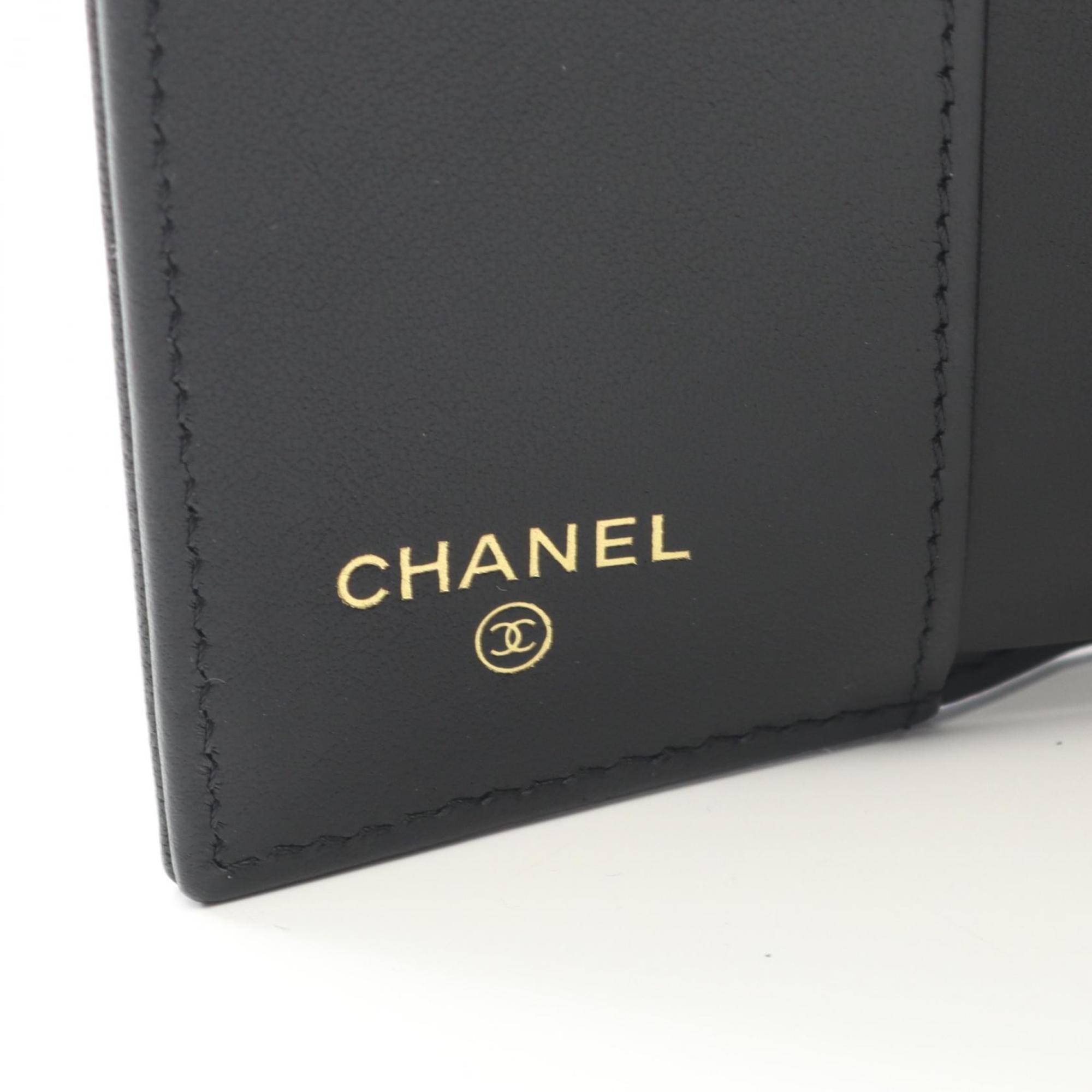 Chanel Black Leather Wallet (Tri-Fold) (Pre-Owned)