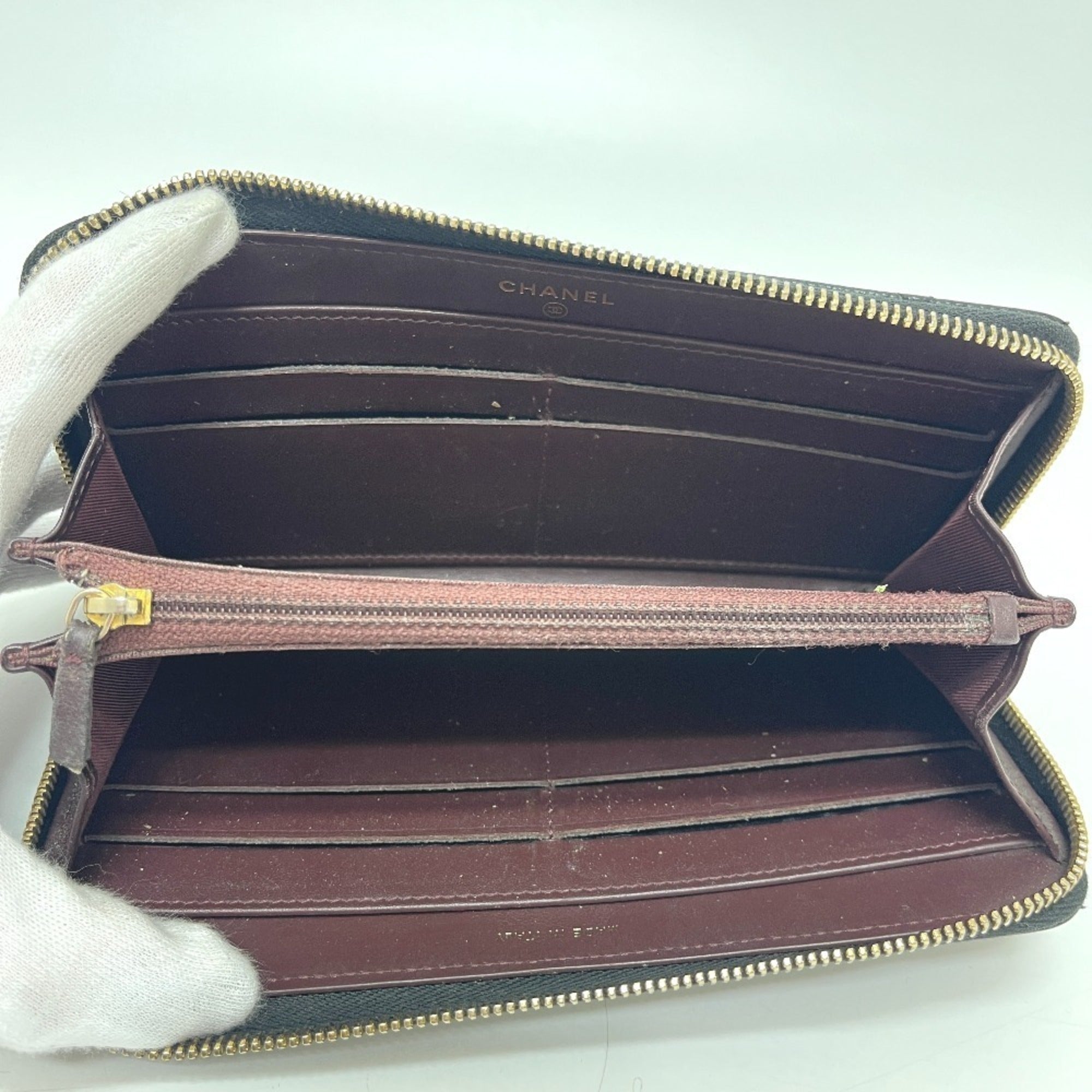 Chanel Black Grained Calfskin Long Wallet (Bi-Fold) (Pre-Owned)