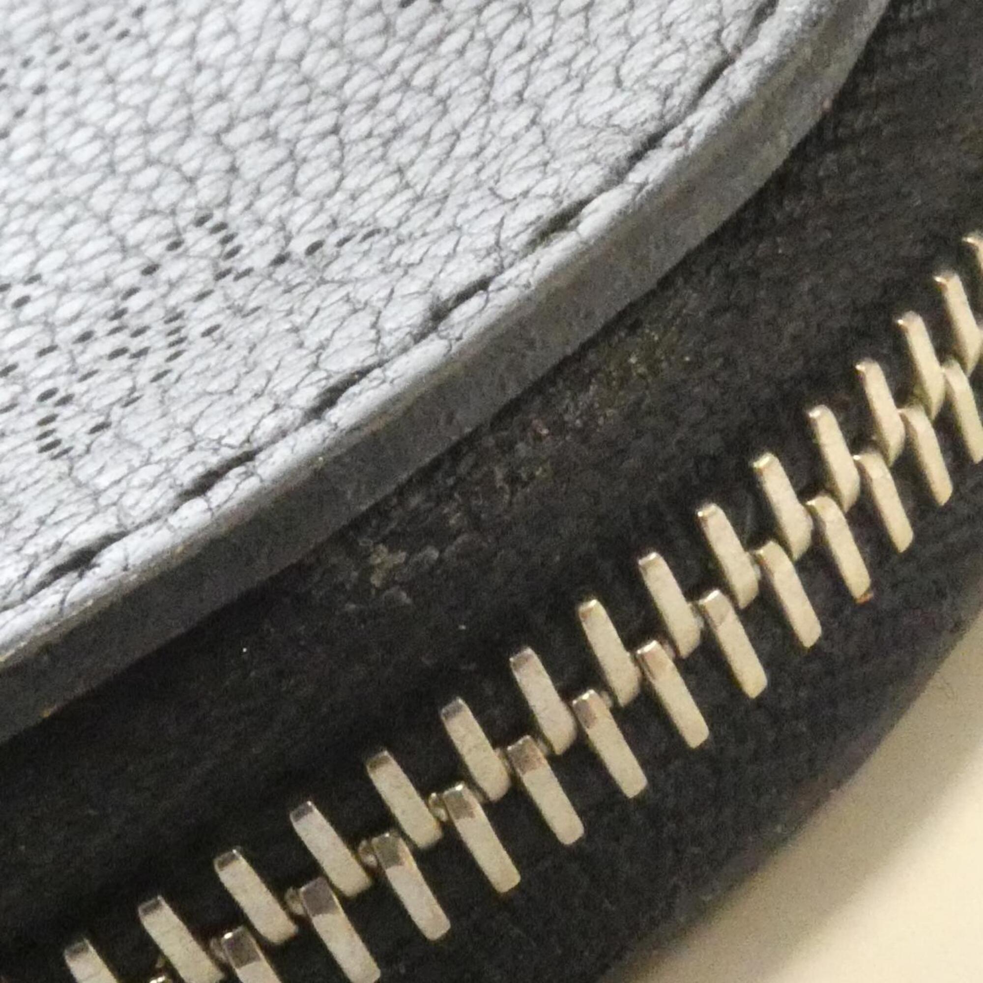 Louis Vuitton Black Leather Shoulder Bag (Pre-Owned)