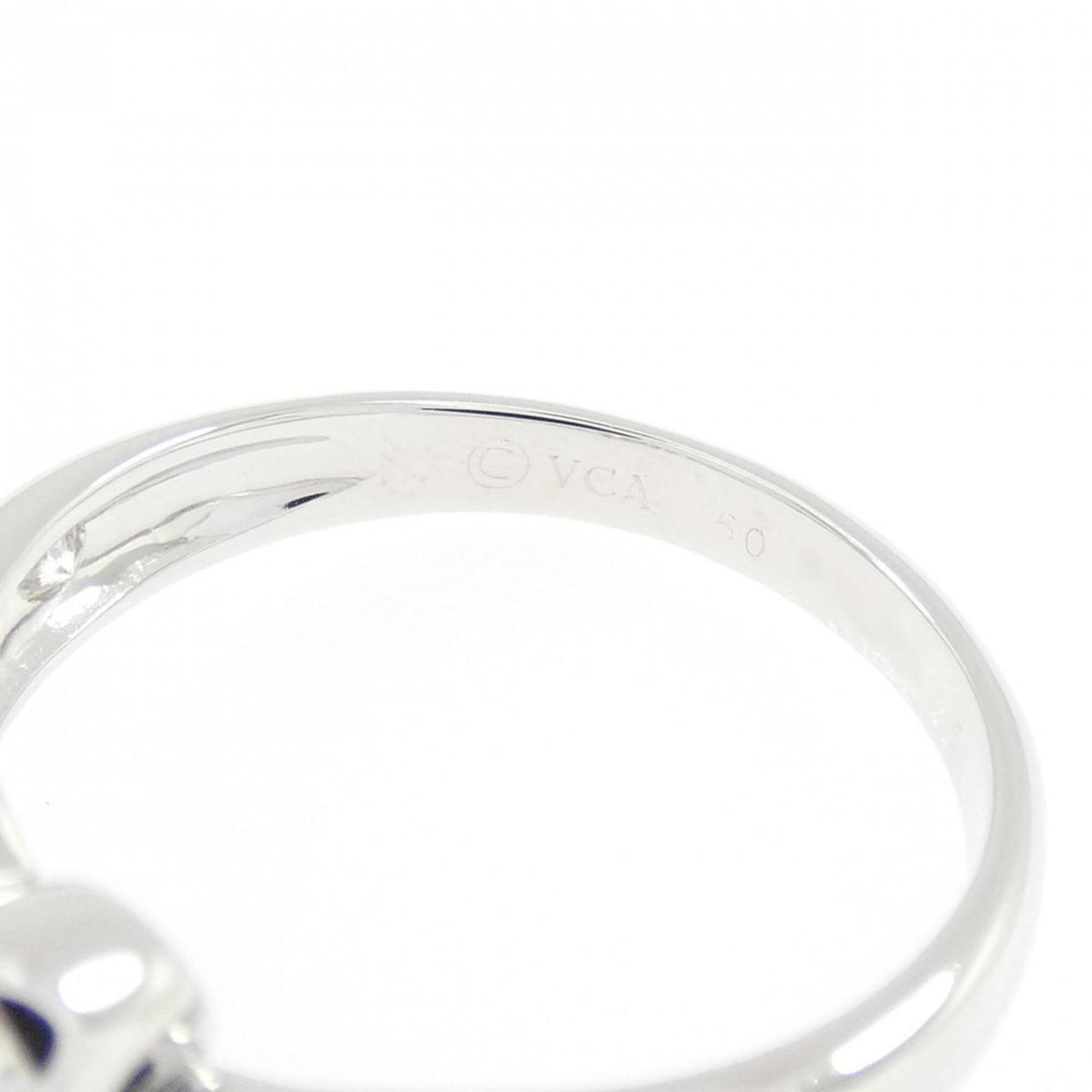Van Cleef & Arpels White Gold (18K) Band Ring (Pre-Owned)