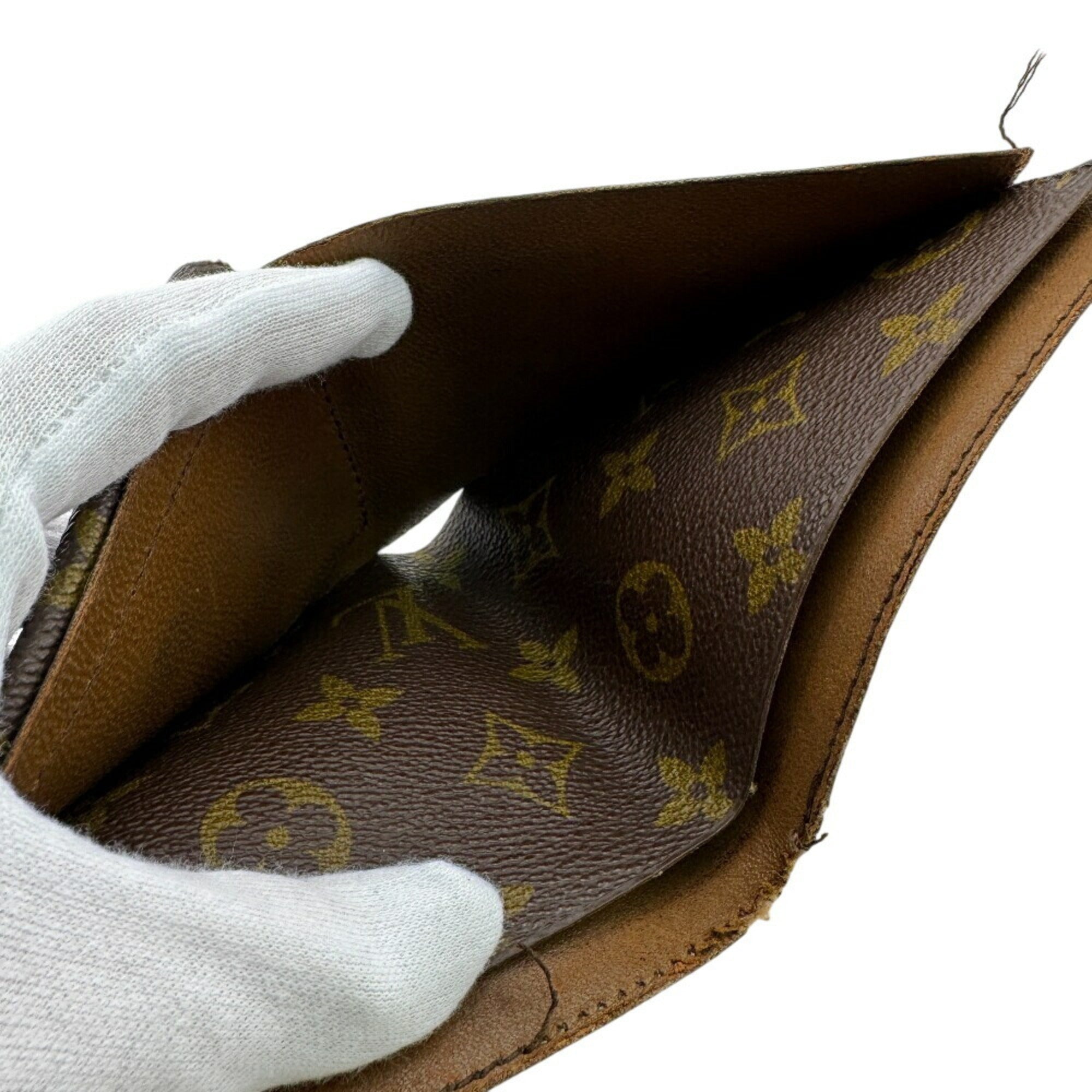 Louis Vuitton Brown Leather Wallet (Bi-Fold) (Pre-Owned)