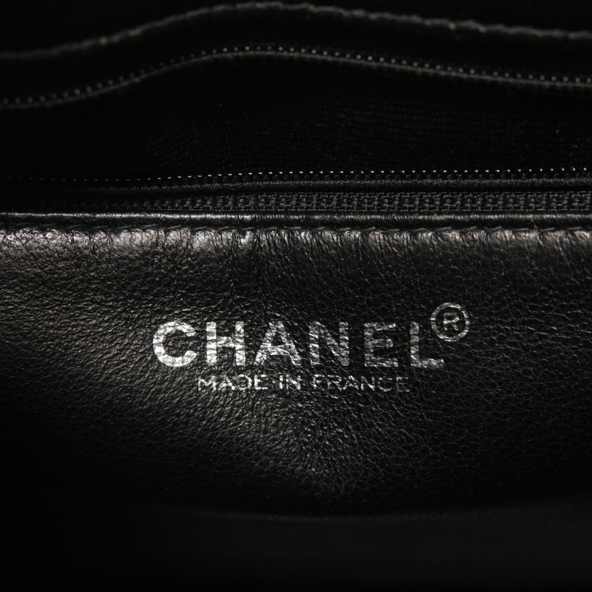 Chanel Black Grained Calfskin Tote Bag (Pre-Owned)