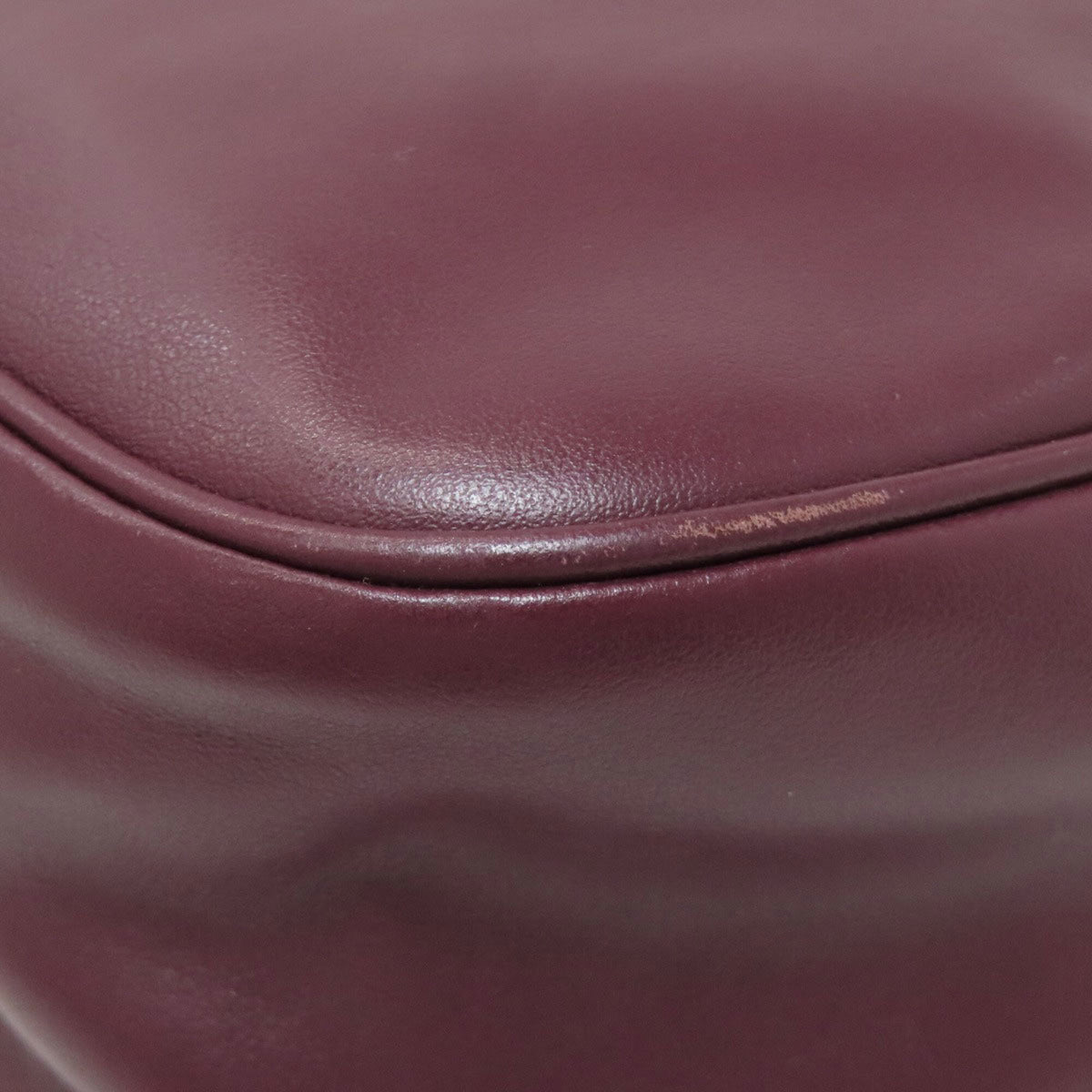 Salvatore Ferragamo Bordeaux Leather Shoulder Bag (Pre-Owned)