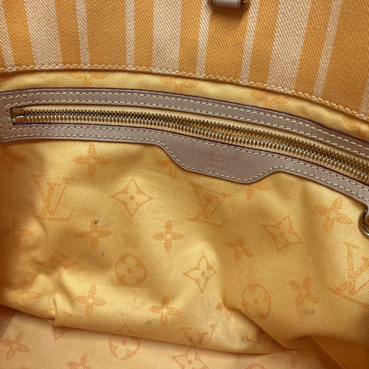 Louis Vuitton Yellow Canvas Shoulder Bag Tote Bag (Pre-Owned)