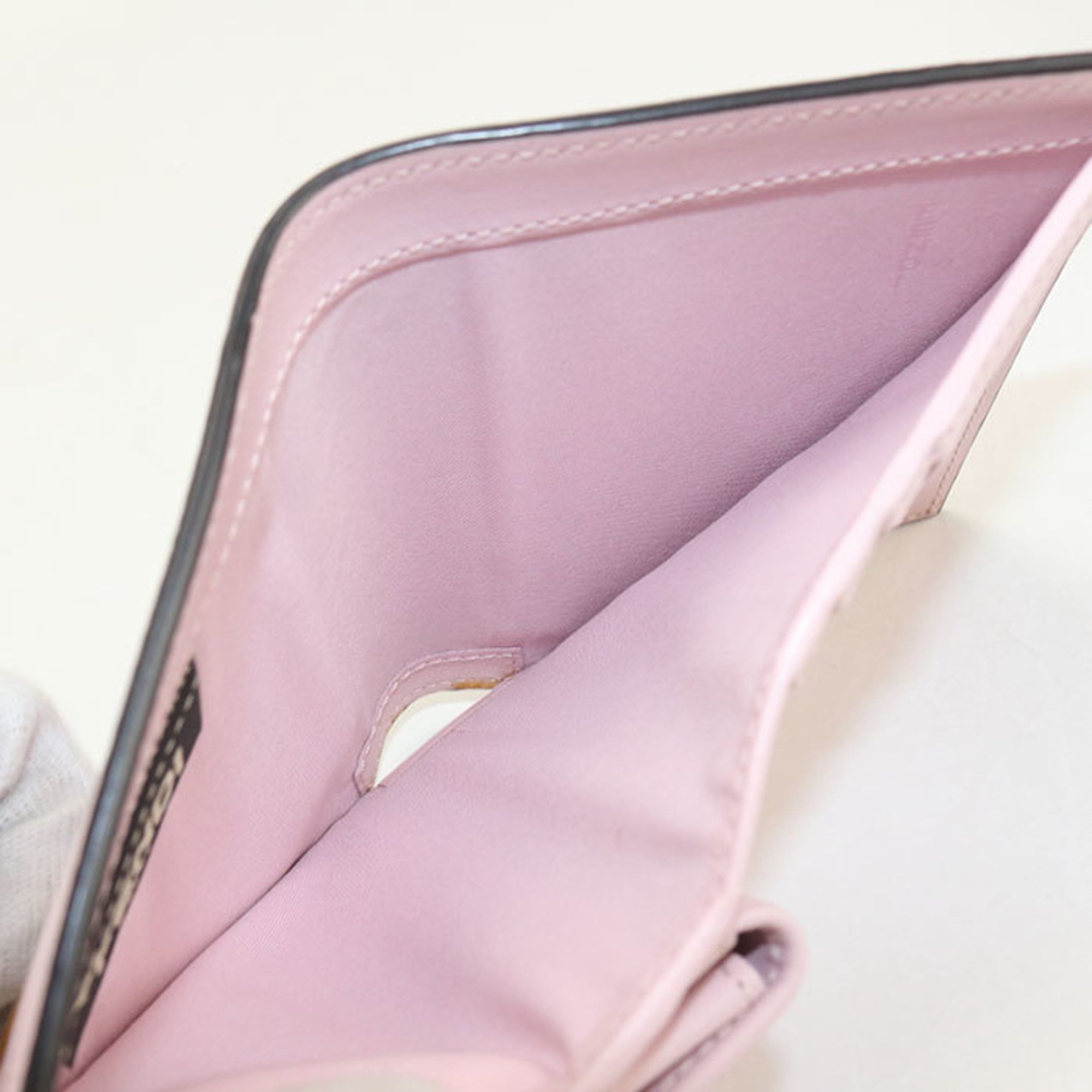 Fendi Pink Leather Wallet (Bi-Fold) (Pre-Owned)
