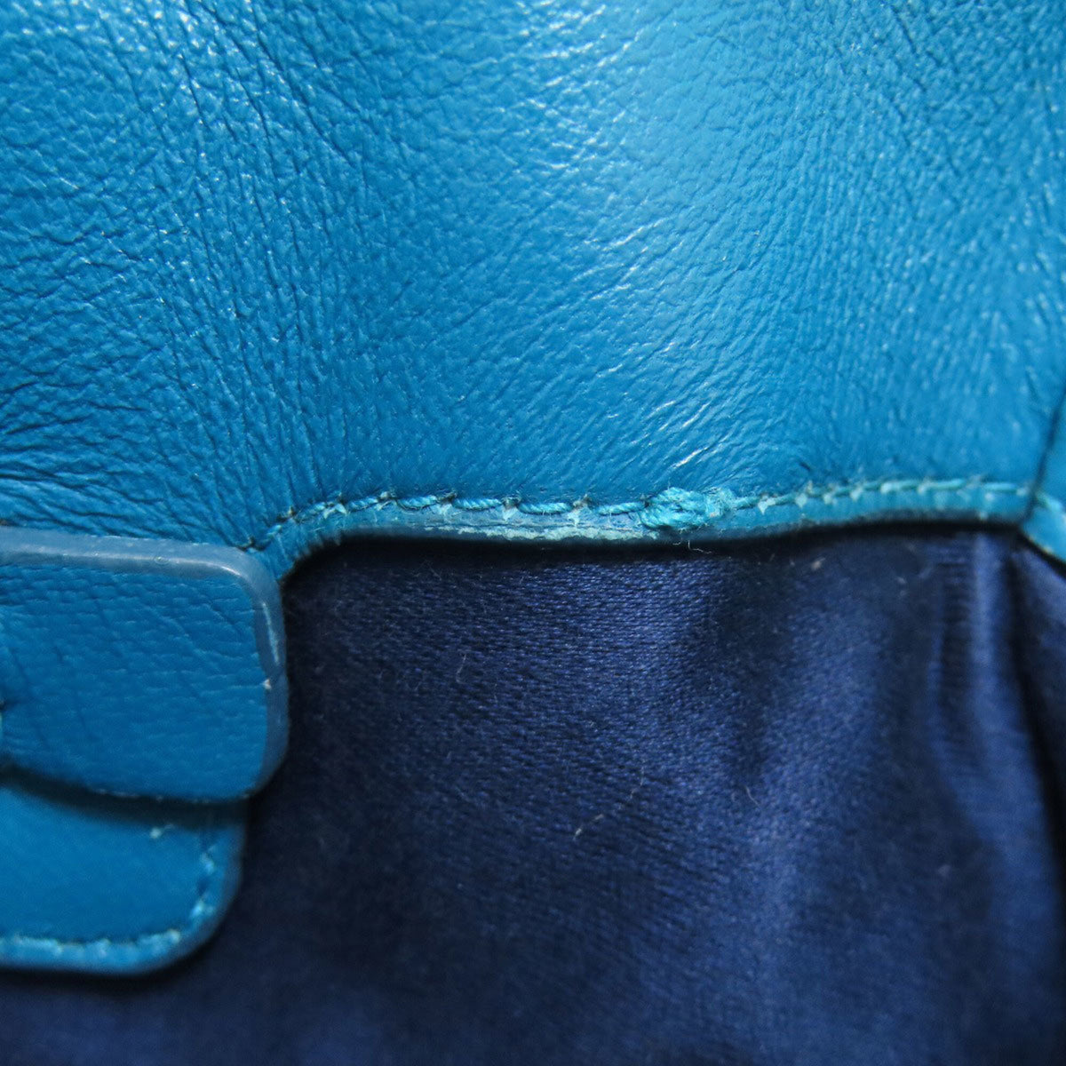 Miu Miu Blue Leather Shoulder Bag (Pre-Owned)