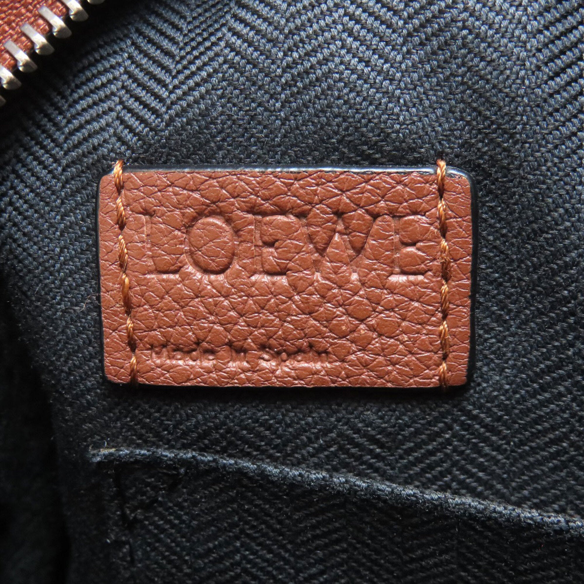 Loewe Brown Leather Shoulder Bag (Pre-Owned)