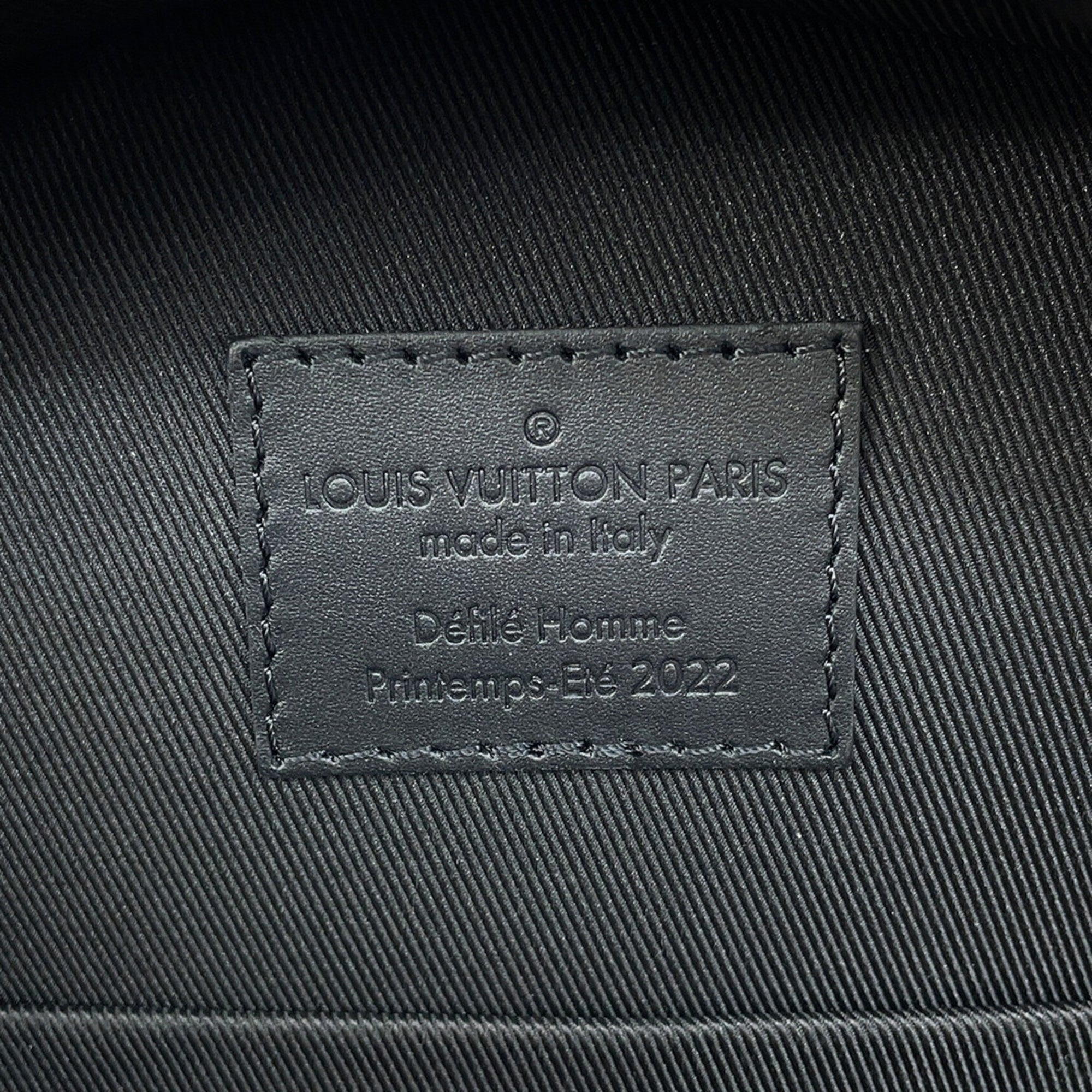Louis Vuitton Noir Monogram Shoulder Bag (Pre-Owned)