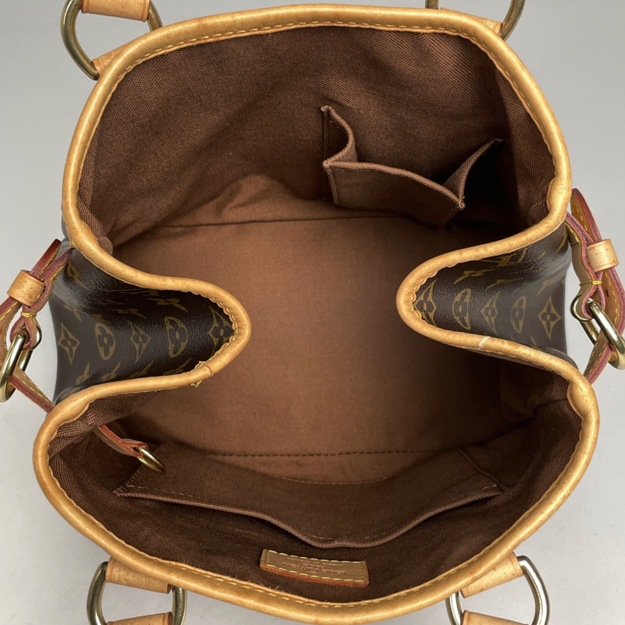 Louis Vuitton Brown Galle Monogram Monogram Handbag (Pre-Owned)