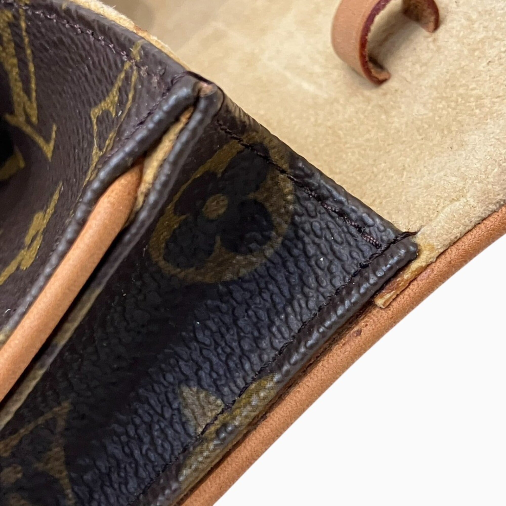 Louis Vuitton Monogram Brown Monogram Pochette Shoulder Bag (Pre-Owned)