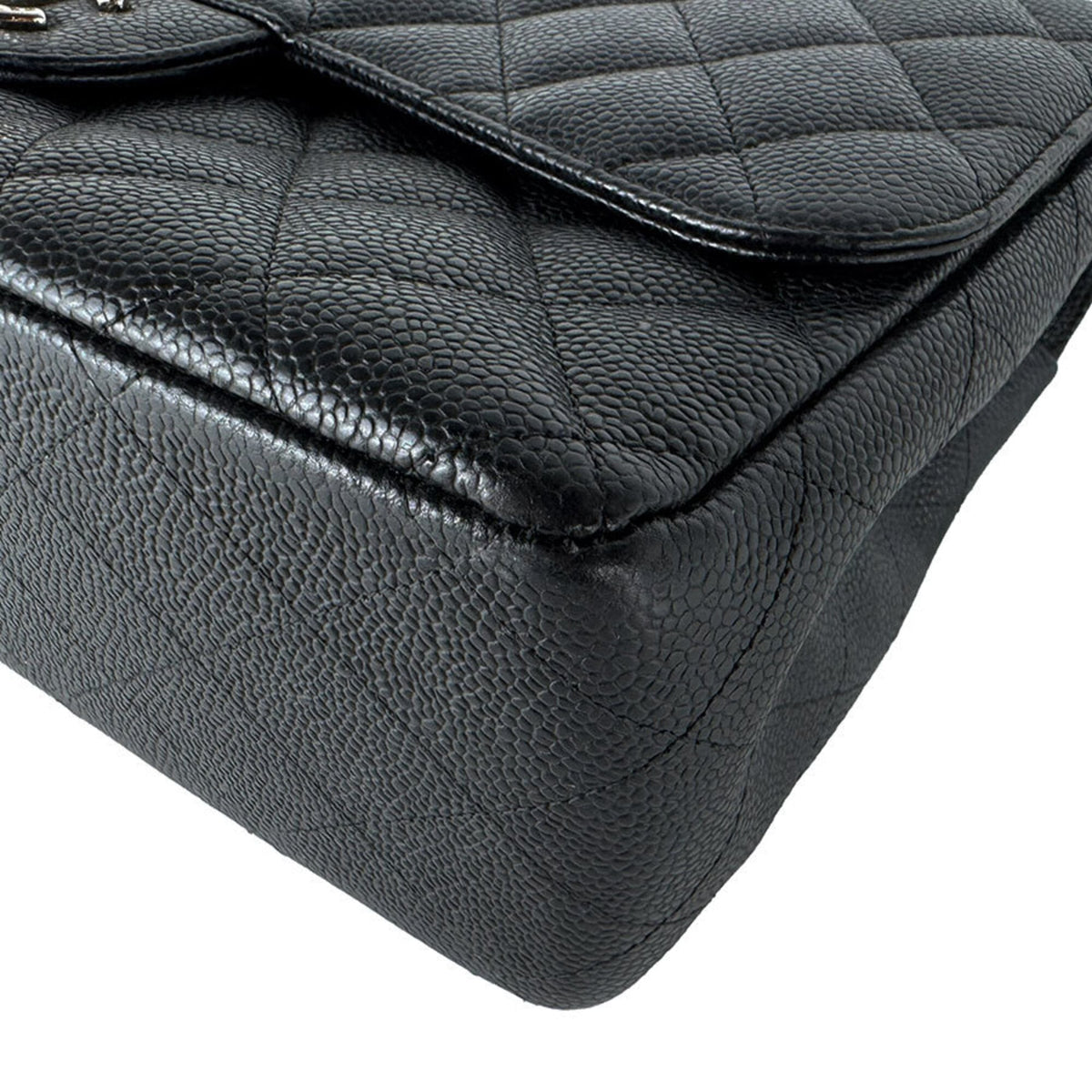 Chanel Black Grained Calfskin Shoulder Bag (Pre-Owned)