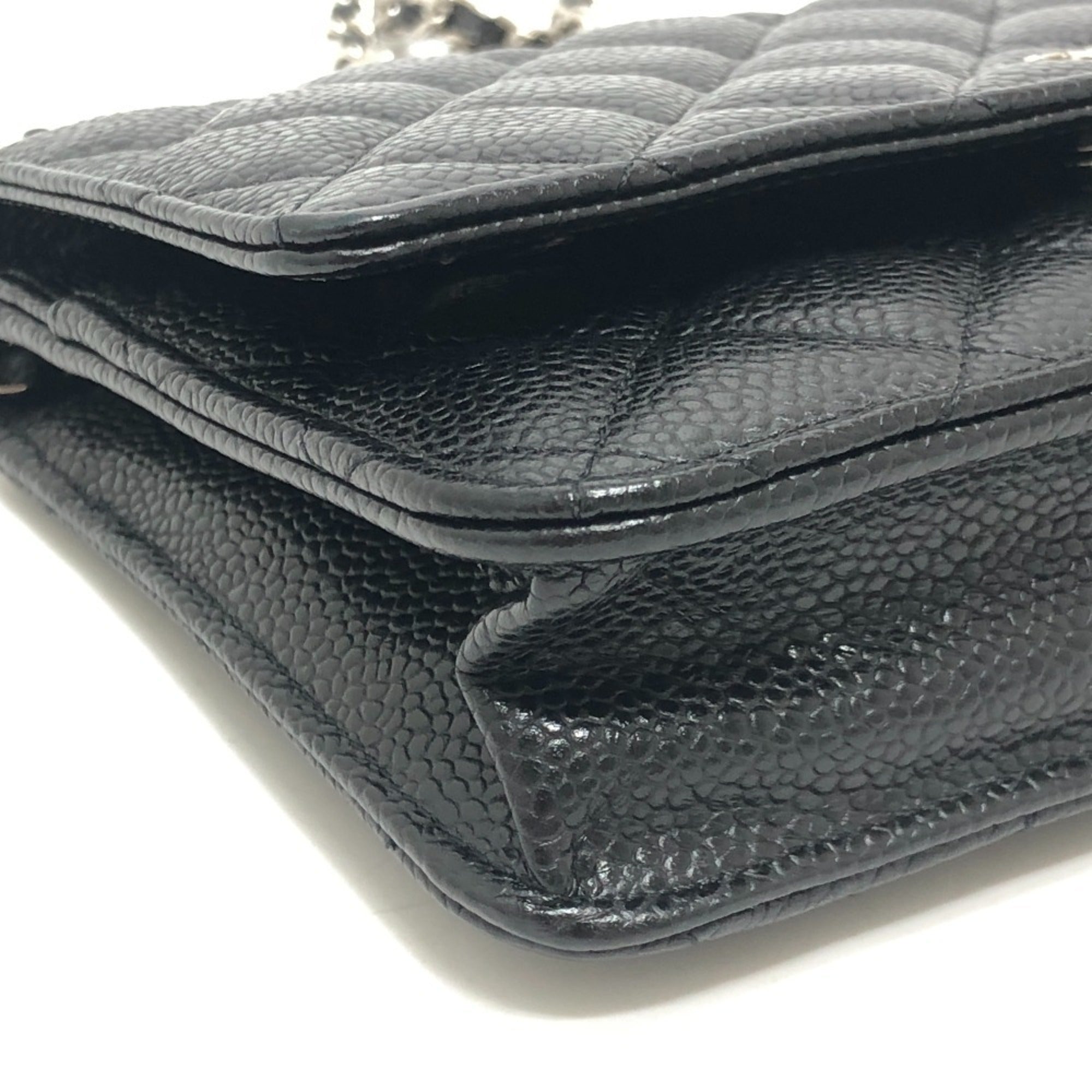 Chanel Matelasse Black Grained Calfskin Shoulder Bag (Pre-Owned)