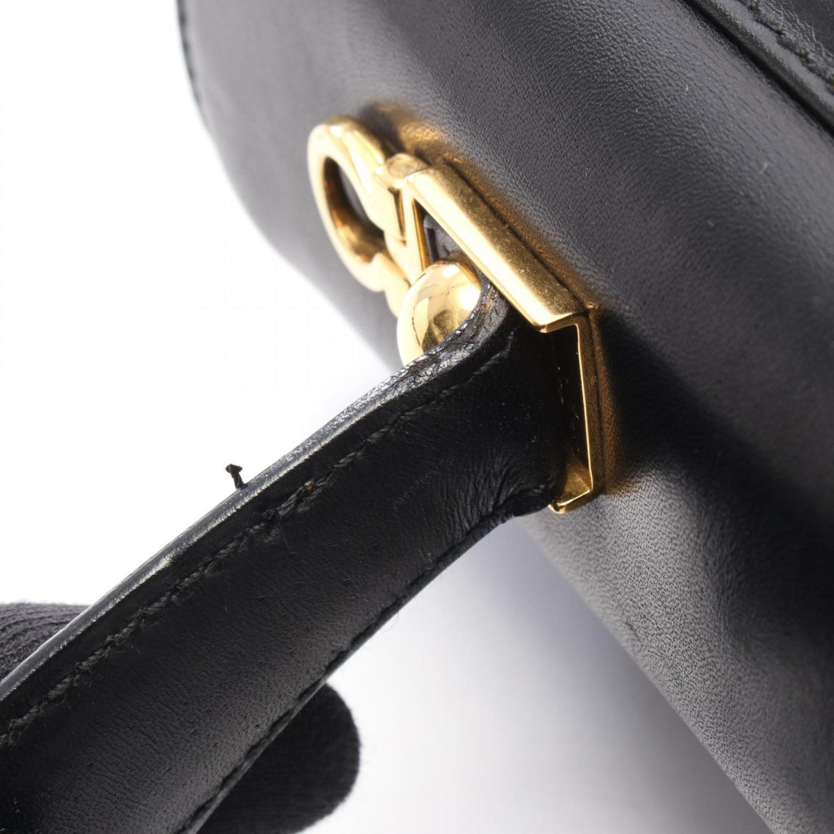 Salvatore Ferragamo Black Leather Handbag (Pre-Owned)