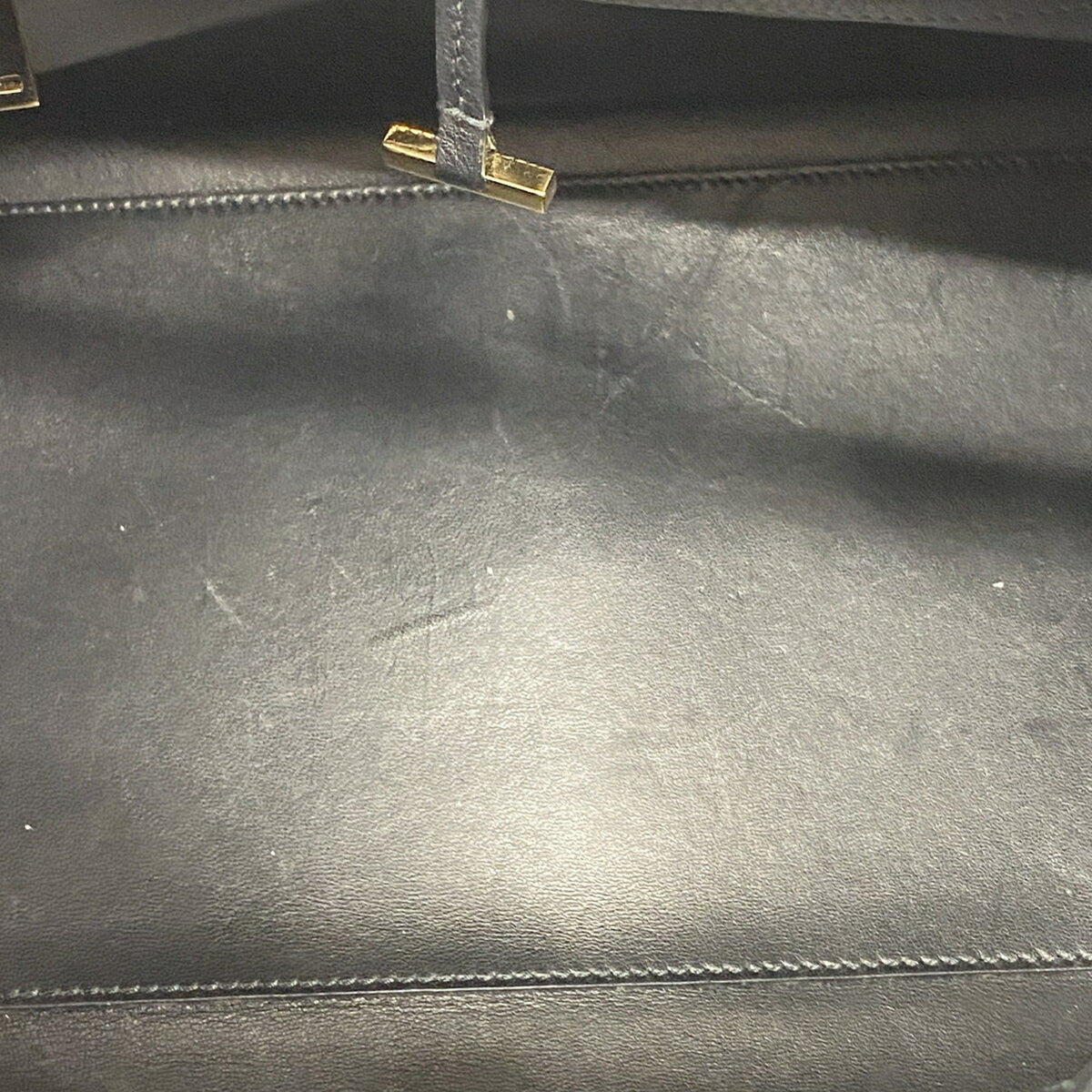 Salvatore Ferragamo Black Leather Handbag (Pre-Owned)