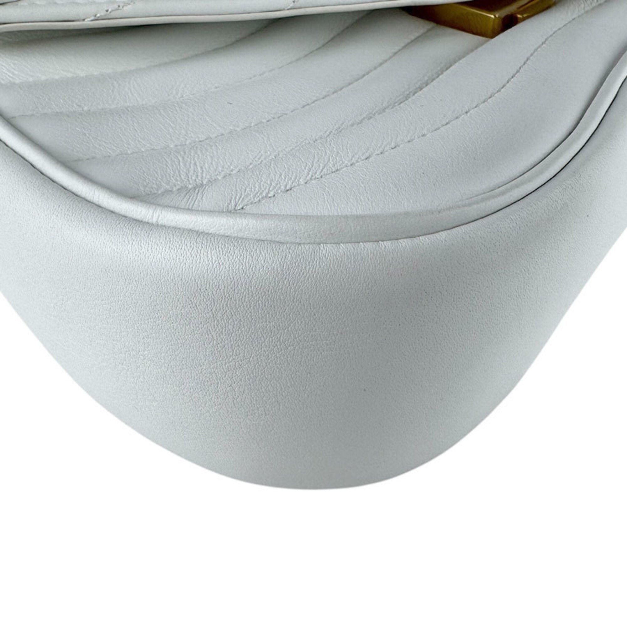 Louis Vuitton Light Gray White Leather Shoulder Bag (Pre-Owned)